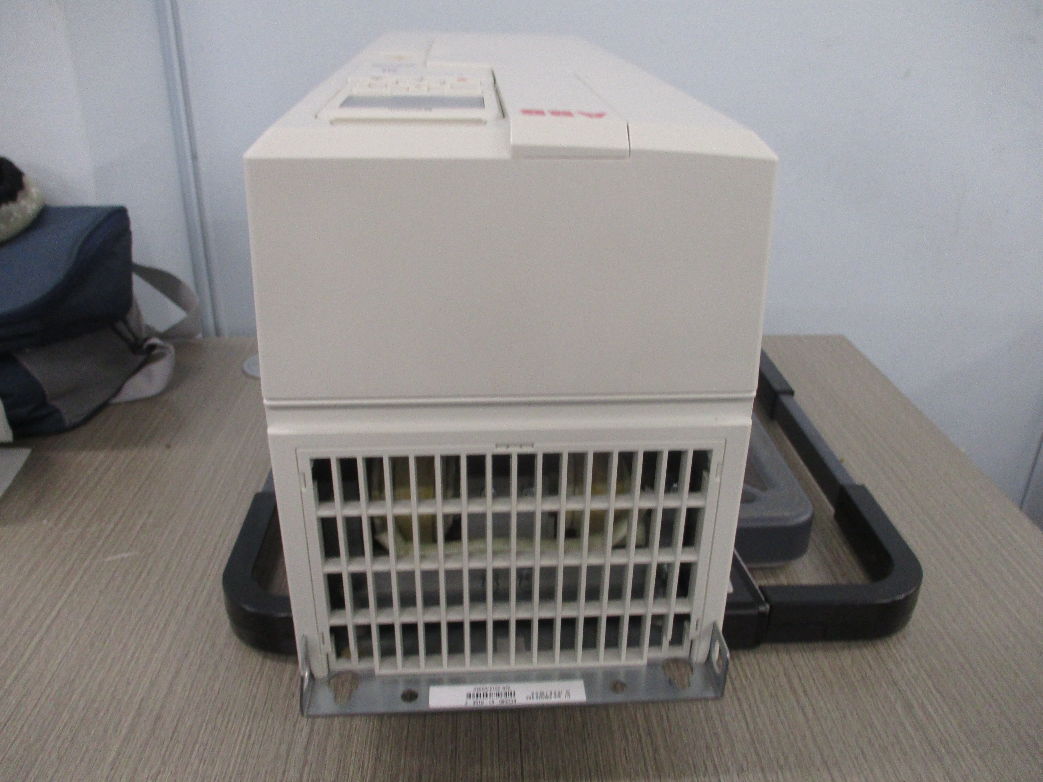 ABB ACH580 AC Drive ACH580-01-075A-2+J429 25HP 3Ph