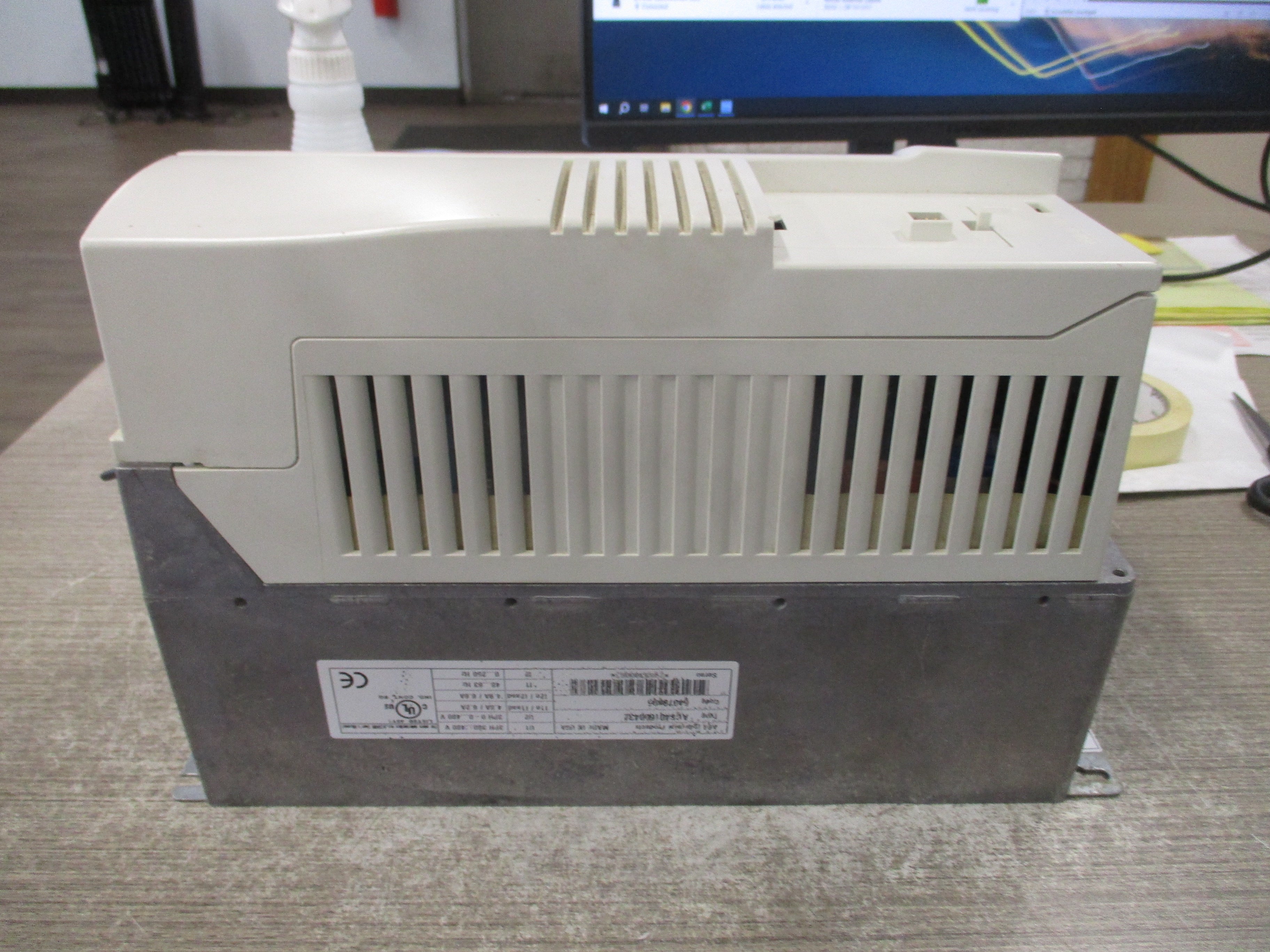ABB ACS401 AC Drive ACS401600432 3HP 3Ph Input: 3PH 380-480V 4.8/6.2A 48-63Hz