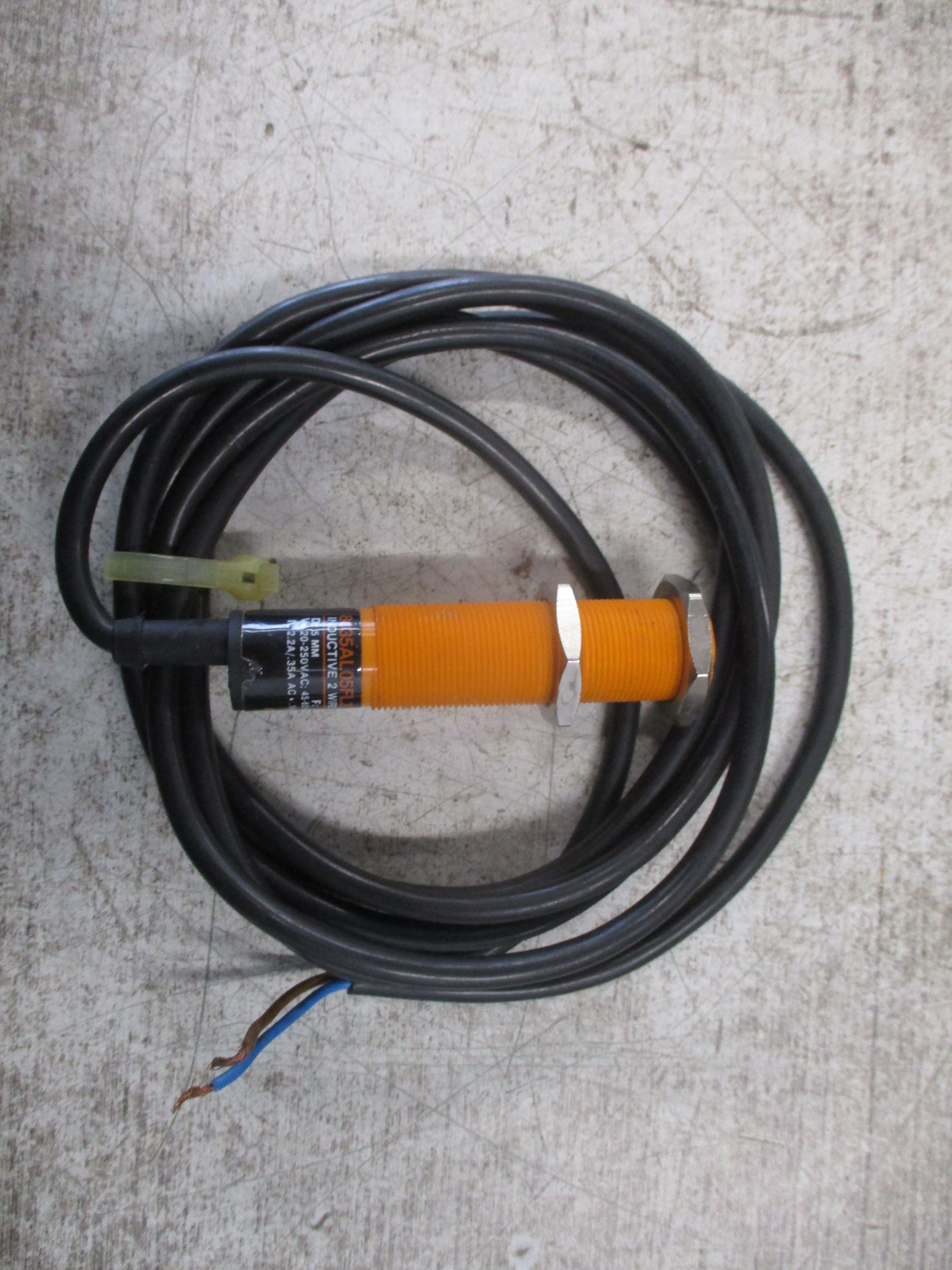 Efector Inductive Proximity Switch 8035AL05FL2CBXX 2W 5mm Used