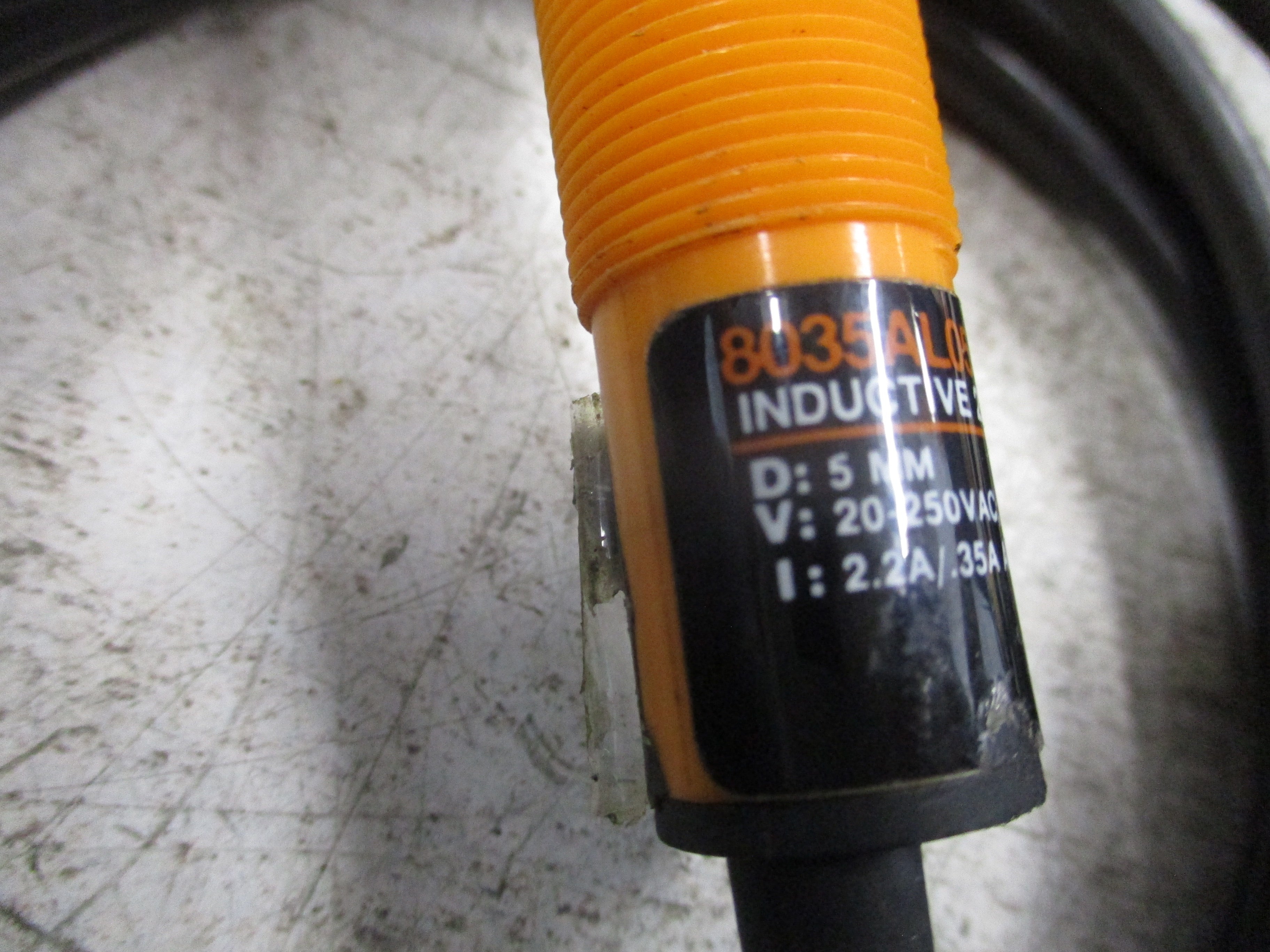 Efector Inductive Proximity Switch 8035AL05FL2CBXX 2W 5mm Used