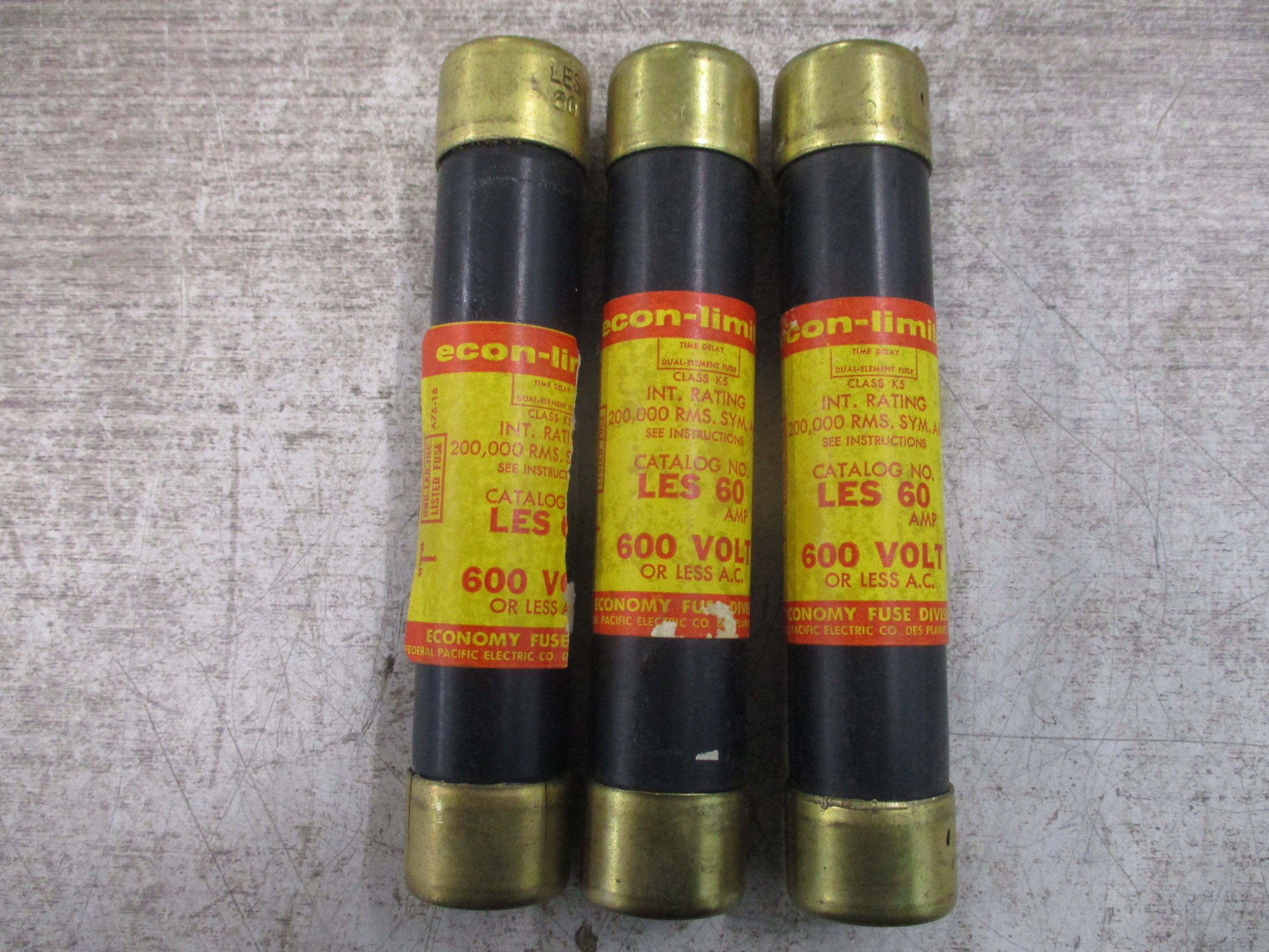 Economy Fuse Econ-Limiter Fuse LES 60 60A 600V *Lot of 3* Used