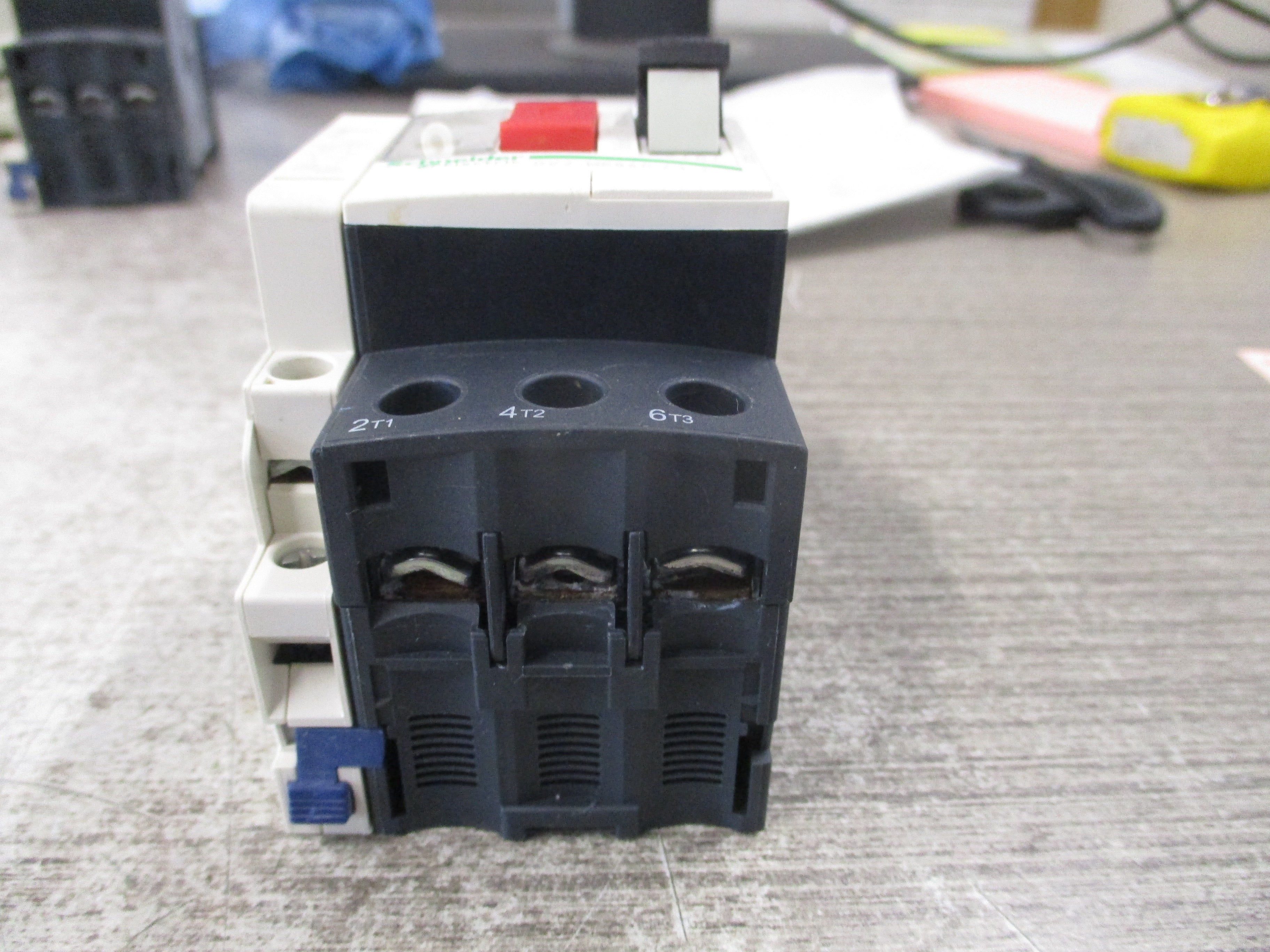 Schneider Electric Manual Starter GV2-ME06C Trip: 1-1.6A (1) Aux Contact Used