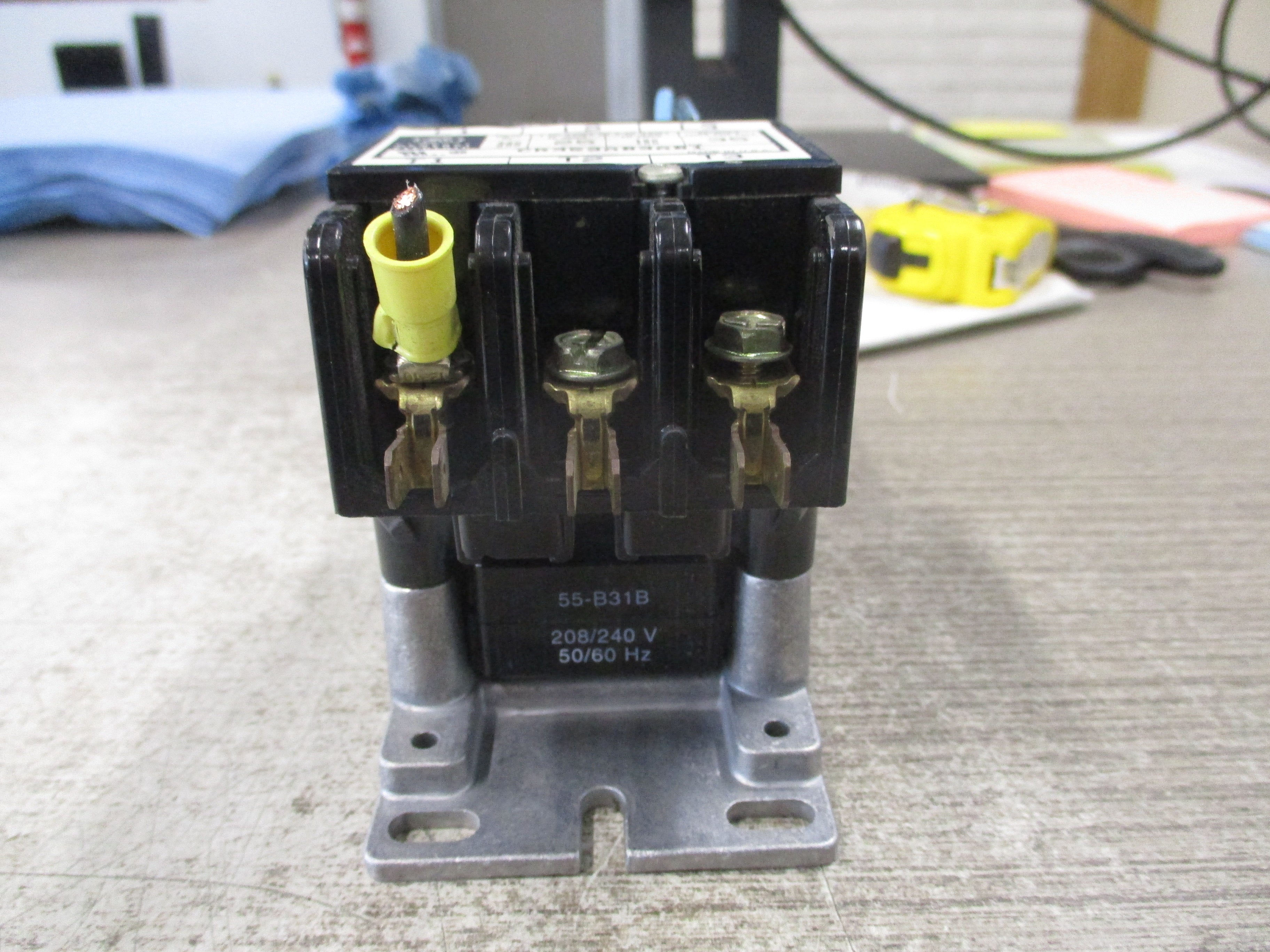 GE Contactor CR353AB3AB1 208/240V Coil 25A 600V Used