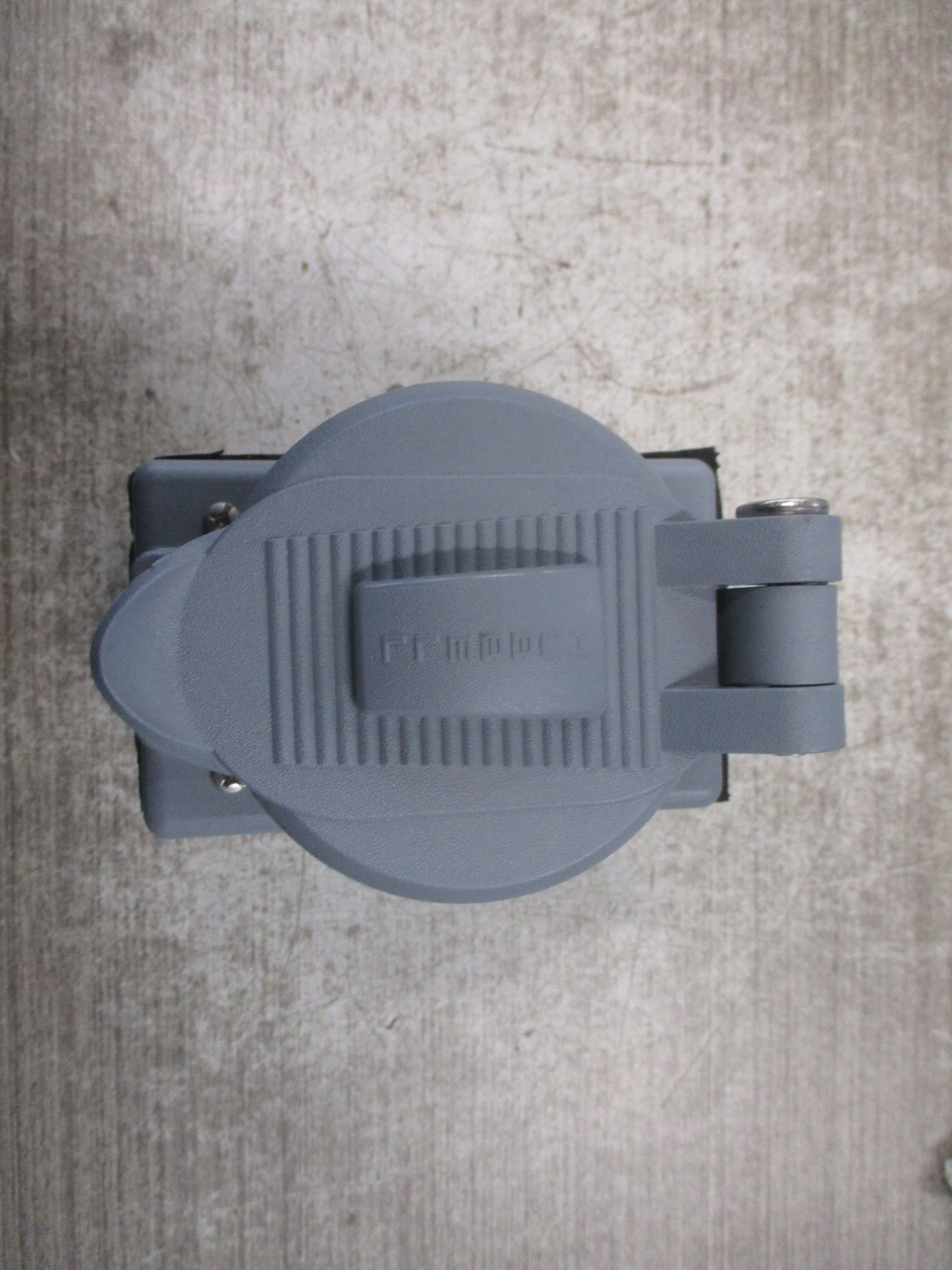 Hubbell Twist-Lock Receptacle 50A 250V Wet Locations Used