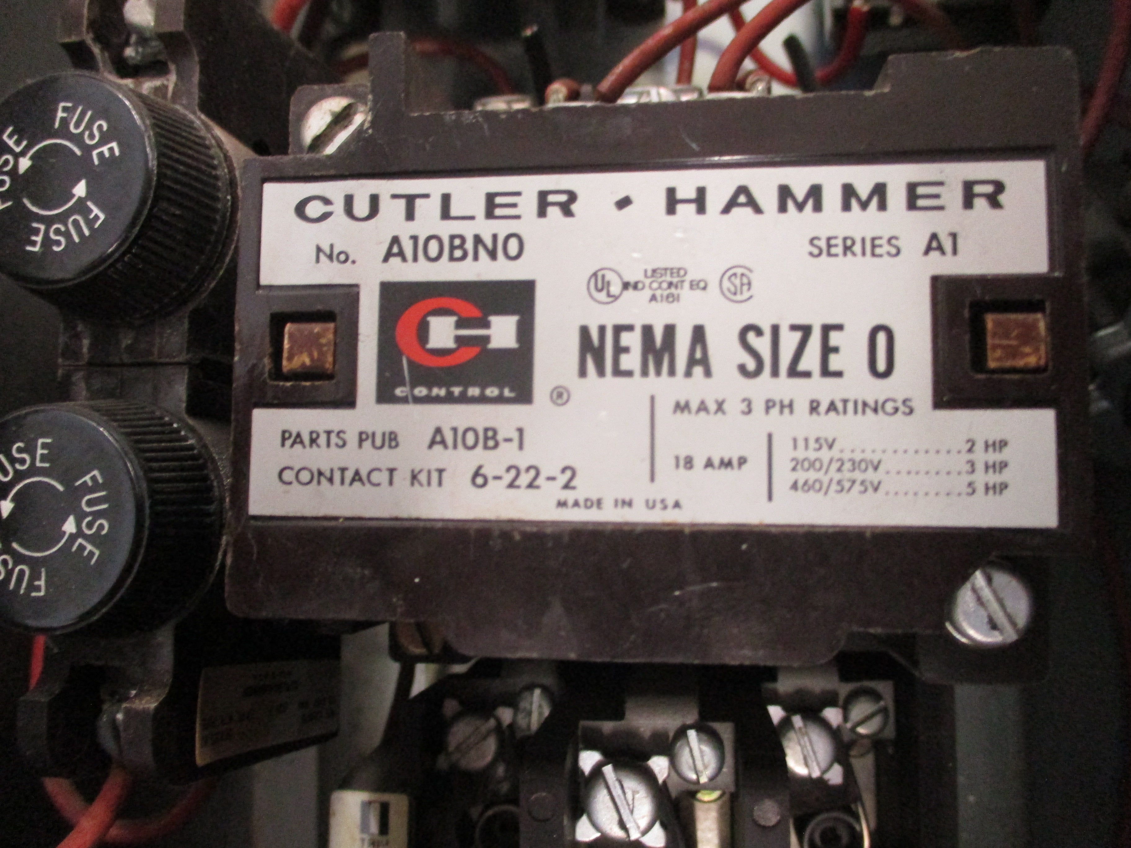 Cutler-Hammer Size 0 Breaker Combination A10BN0 120V Coil 15A Breaker Used