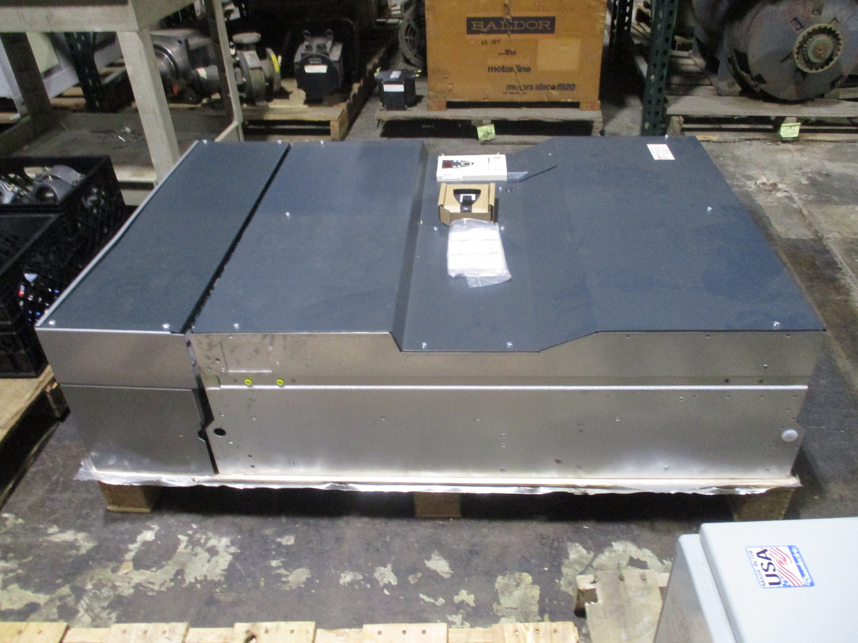 Schneider Electric Altivar 71 AC Drive ATV71HC40N4383 600HP 3P