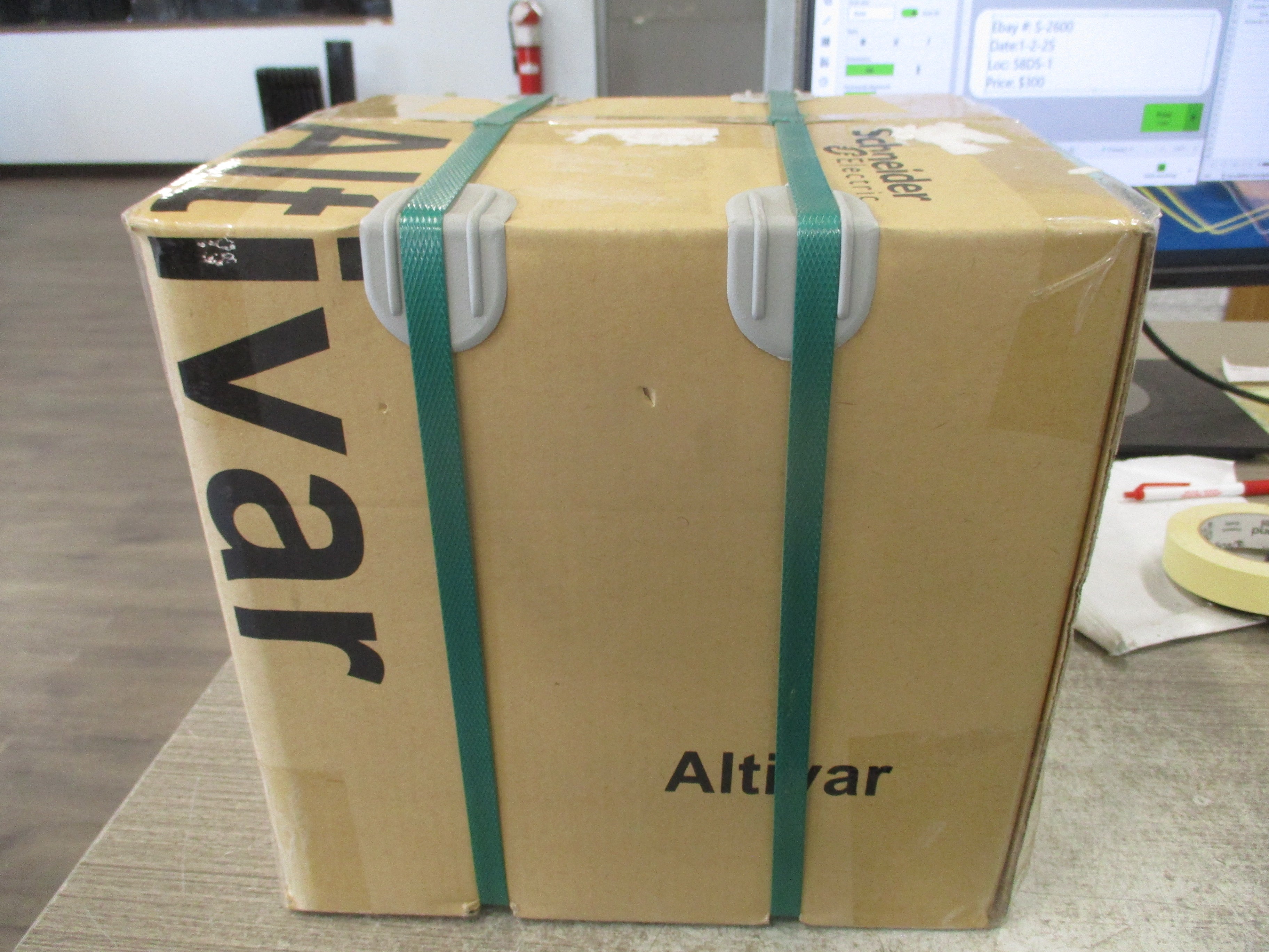 Schneider Electric Altivar Wall Mounting Housing Kit VW3A9705