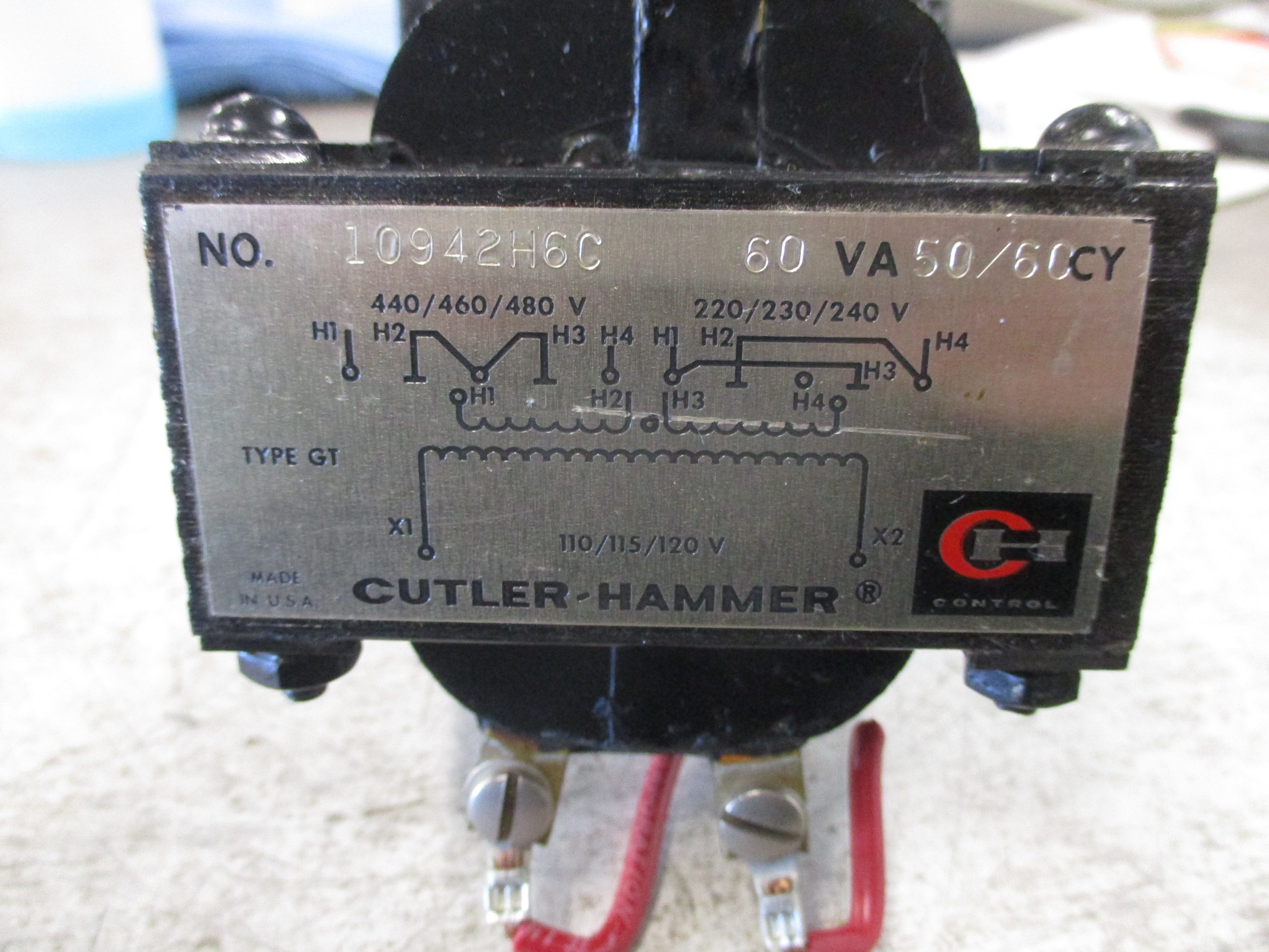 Cutler-Hammer Type GT Transformer 10942H6C 60VA Pri: 240/480V Sec: 120V 60Hz