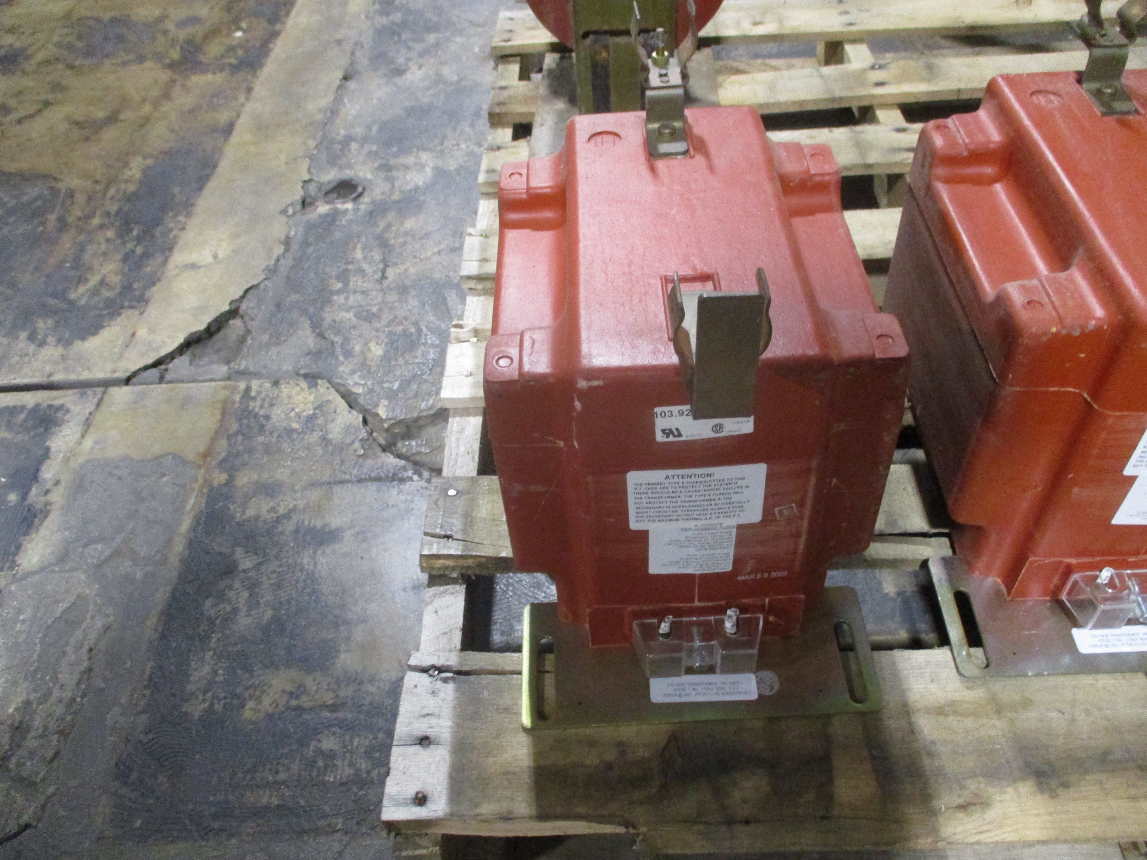 Instrument Transformers Voltage Transformer PTG5-1-110-SD02615FGC1 1.5KVA