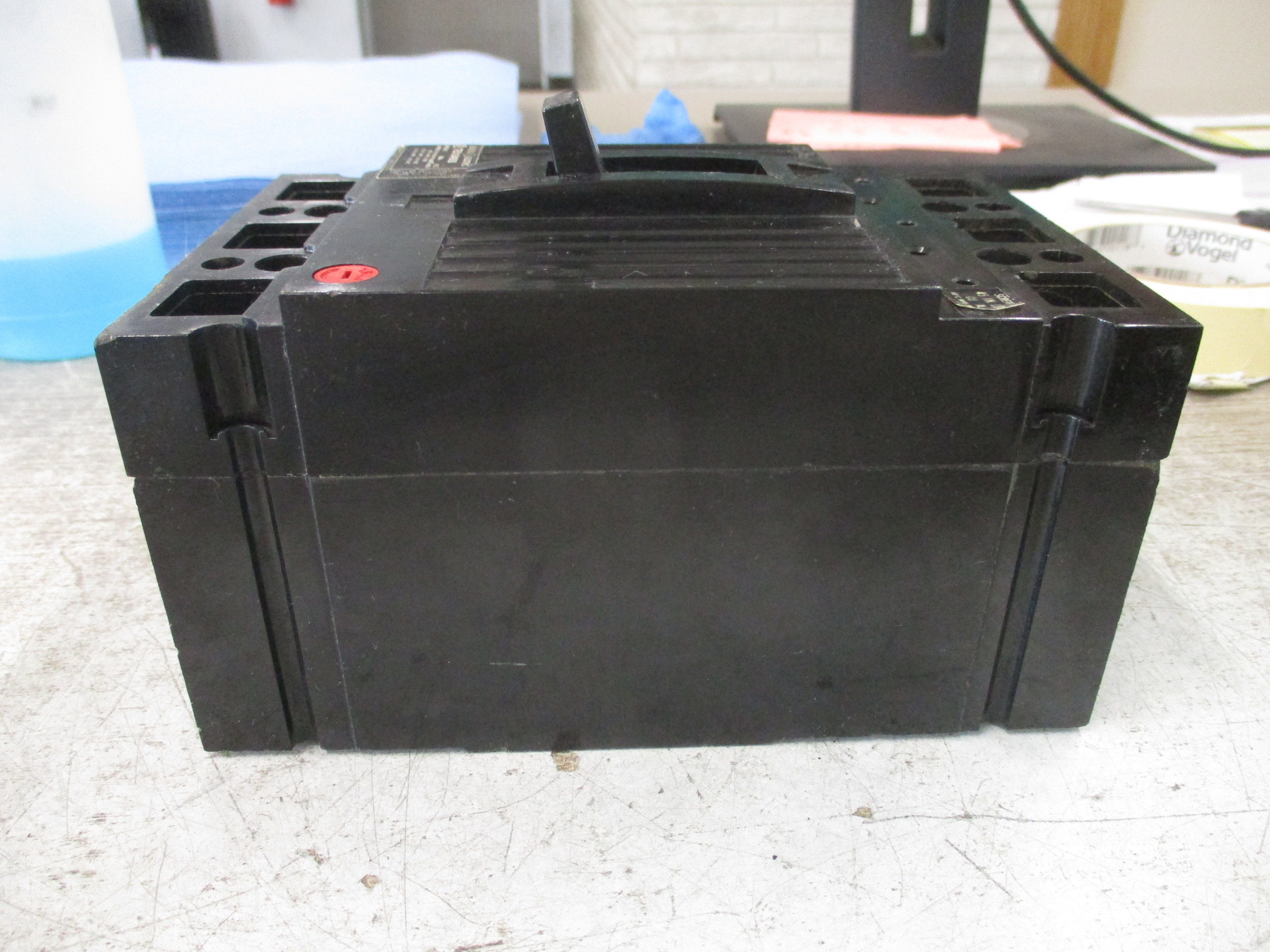 GE Circuit Breaker TED134050 50A 240/480V 3P *Missing (1) Lug* Used