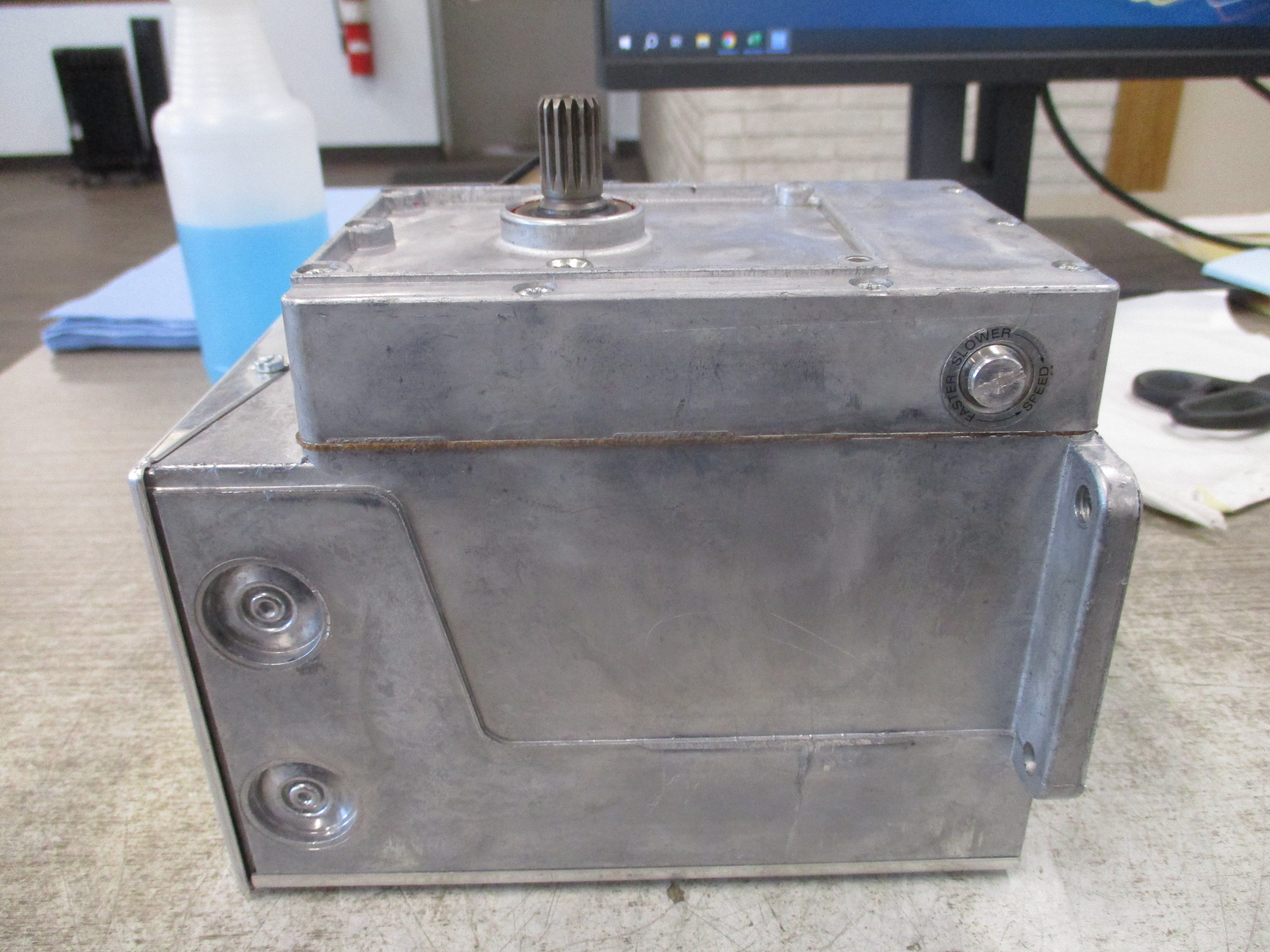 Schneider Electric Actuator MP-486-0-2-2 120V 0.6A 60Hz Used