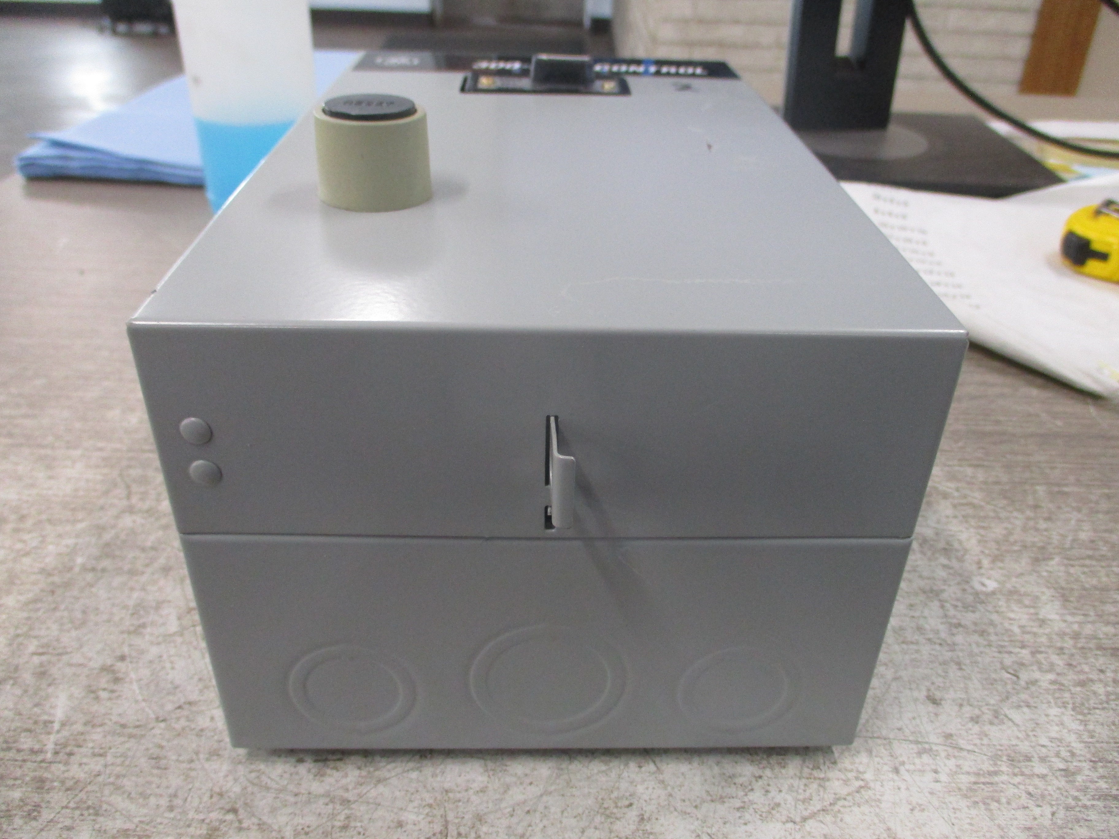 GE Enclosed Size 00 Starter CR306A1** 115-120V Coil 9A 600VAC Type 1 Enclosure Used