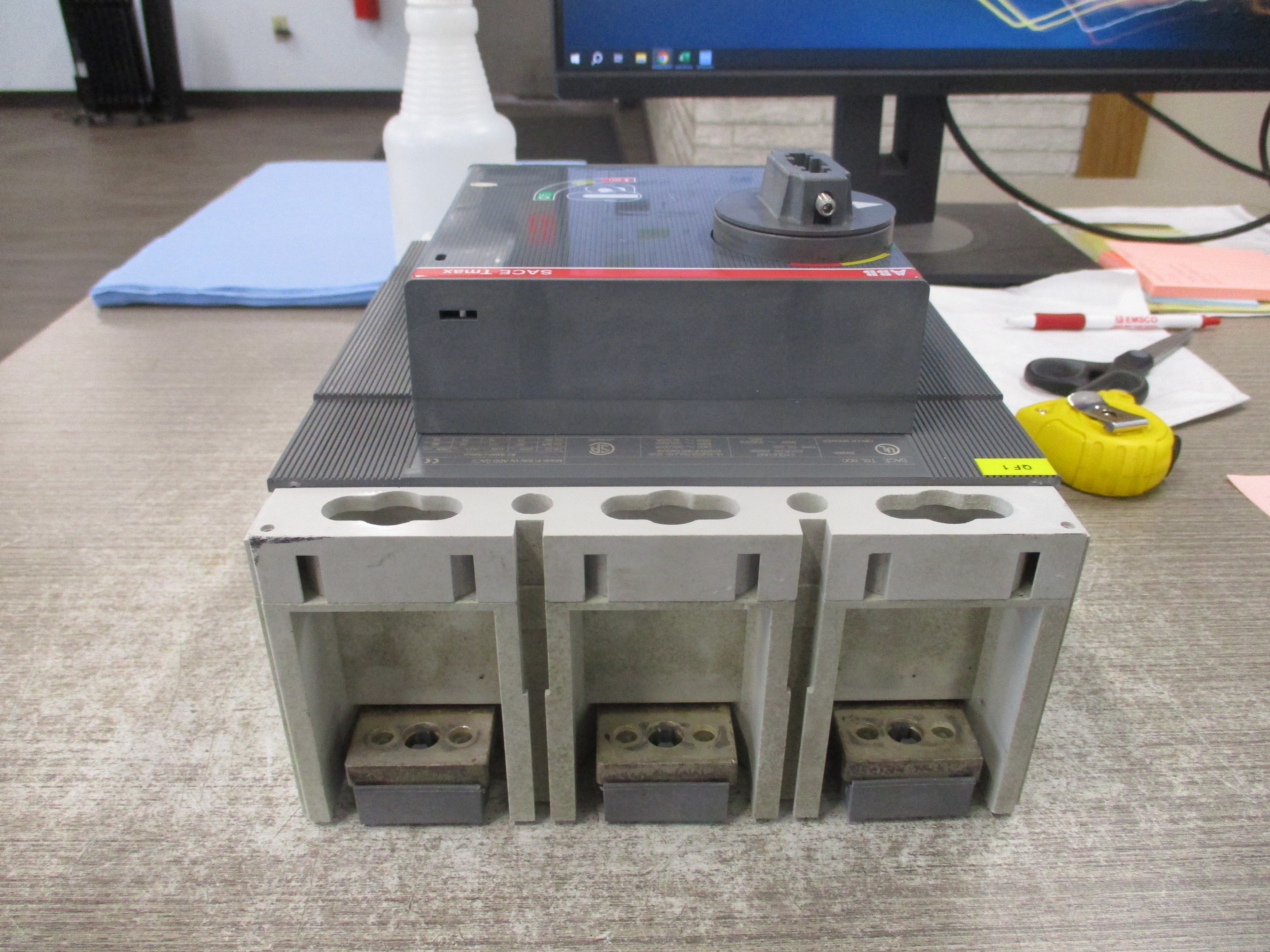 ABB SACE Tmax Breaker Disconnect T6L 800 PR222DS/P 800A 600V 3P *No Handle*