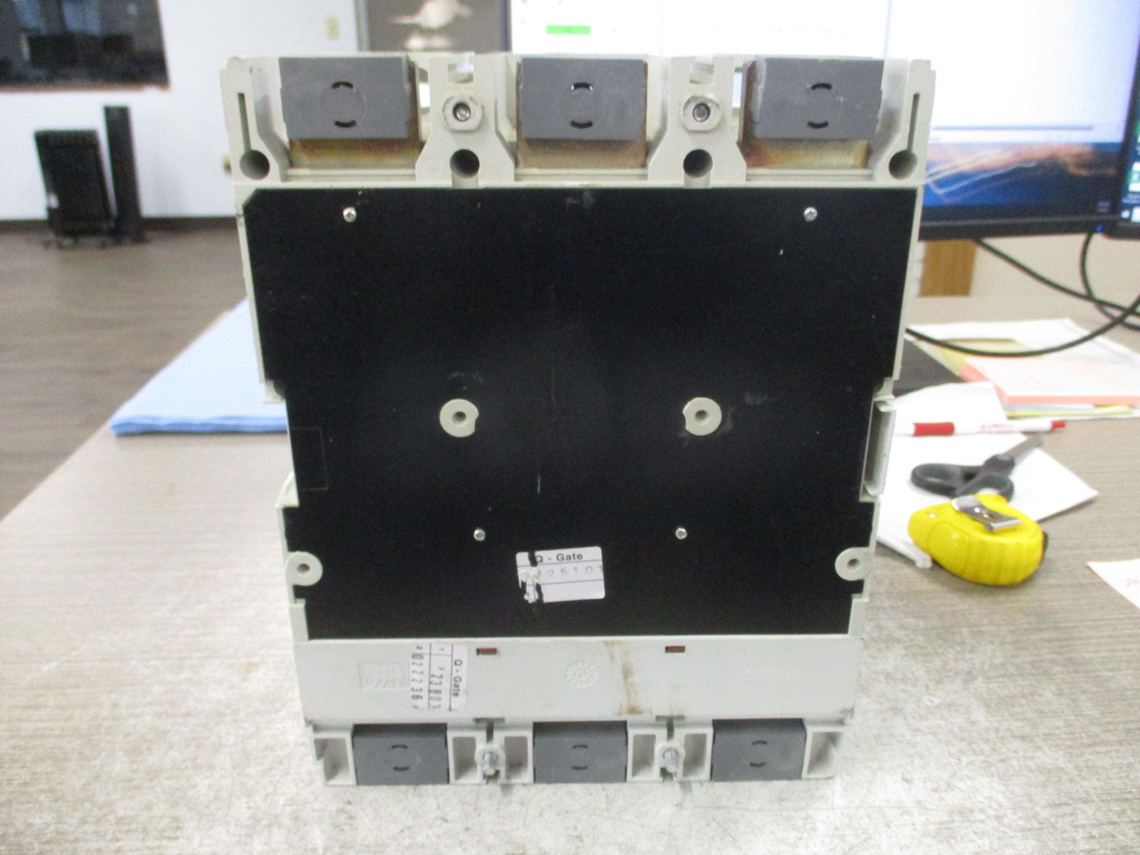 ABB SACE Tmax Breaker Disconnect T6L 800 PR222DS/P 800A 600V 3P *No Handle*