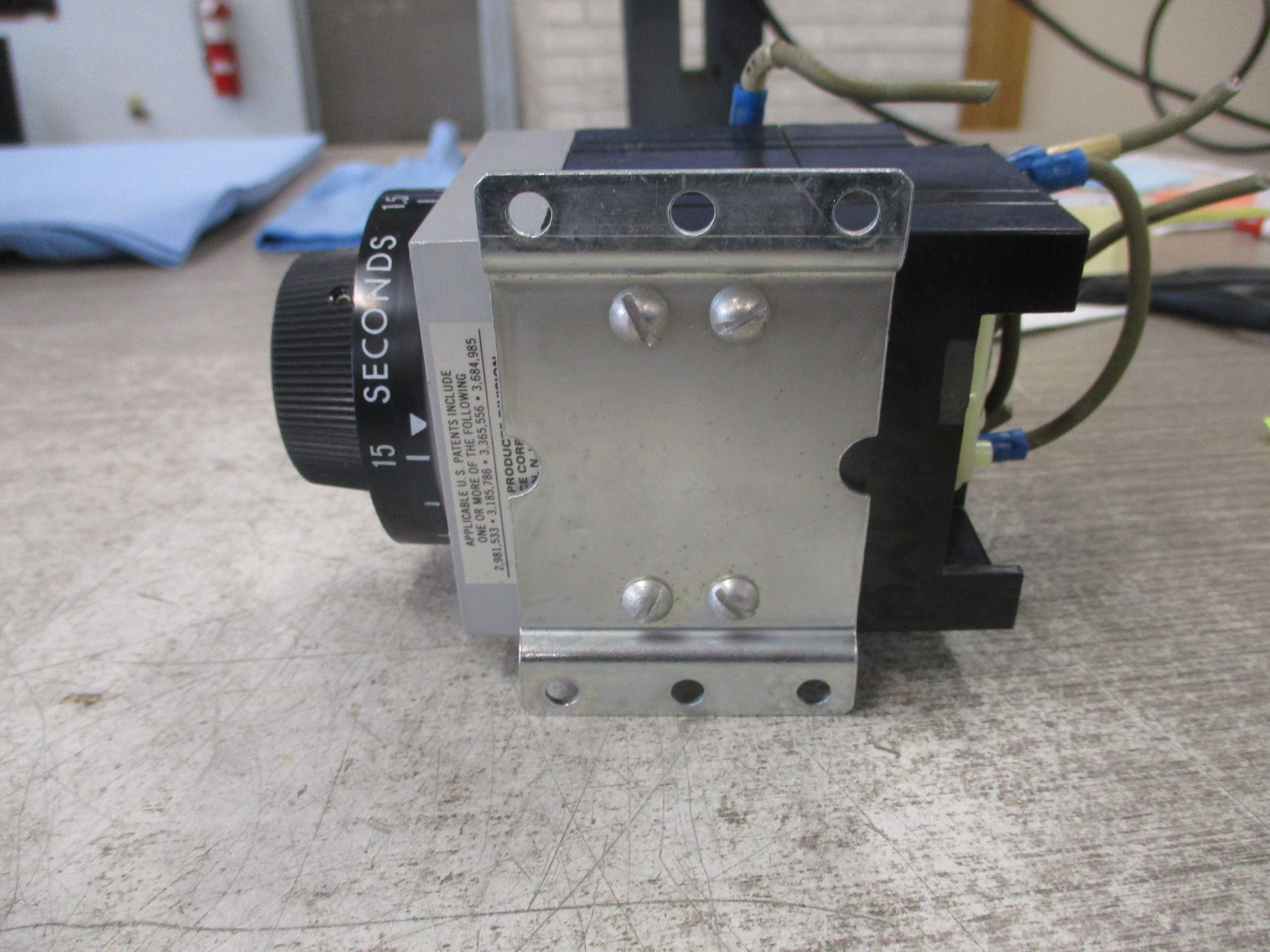 Agastat Timer 7012VC 32VDC Coil Time: 105-15 sec. Used