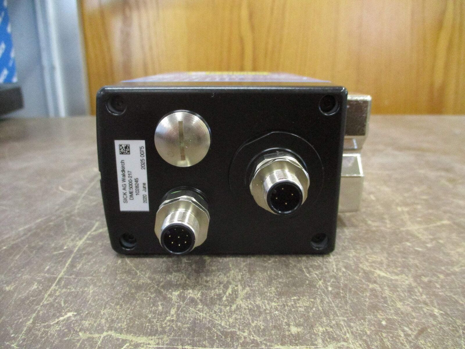 Sick Laser Distance Sensor DME5000-217 New Surplus