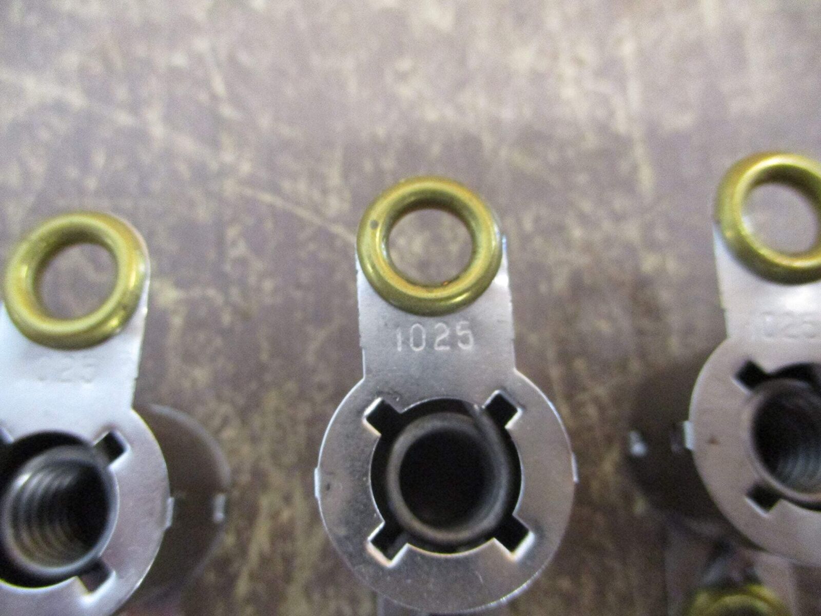 Cutler-Hammer Heaters H1025 *Lot of 3* New Surplus