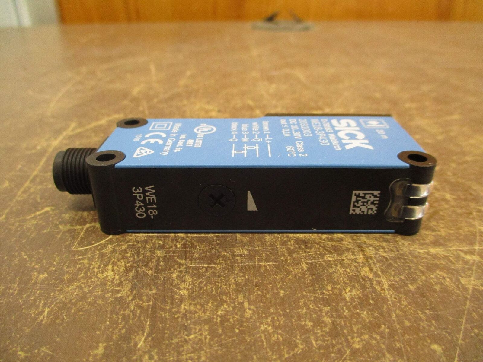 SICK Photoelectric Sensor WS/WE18-3P430 New Surplus