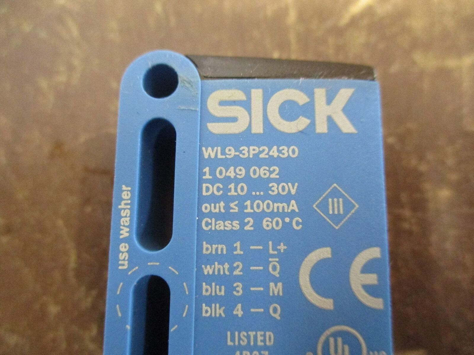 SICK Photoelectric Sensor 1 049 062 WL9-3P2430 New Surplus