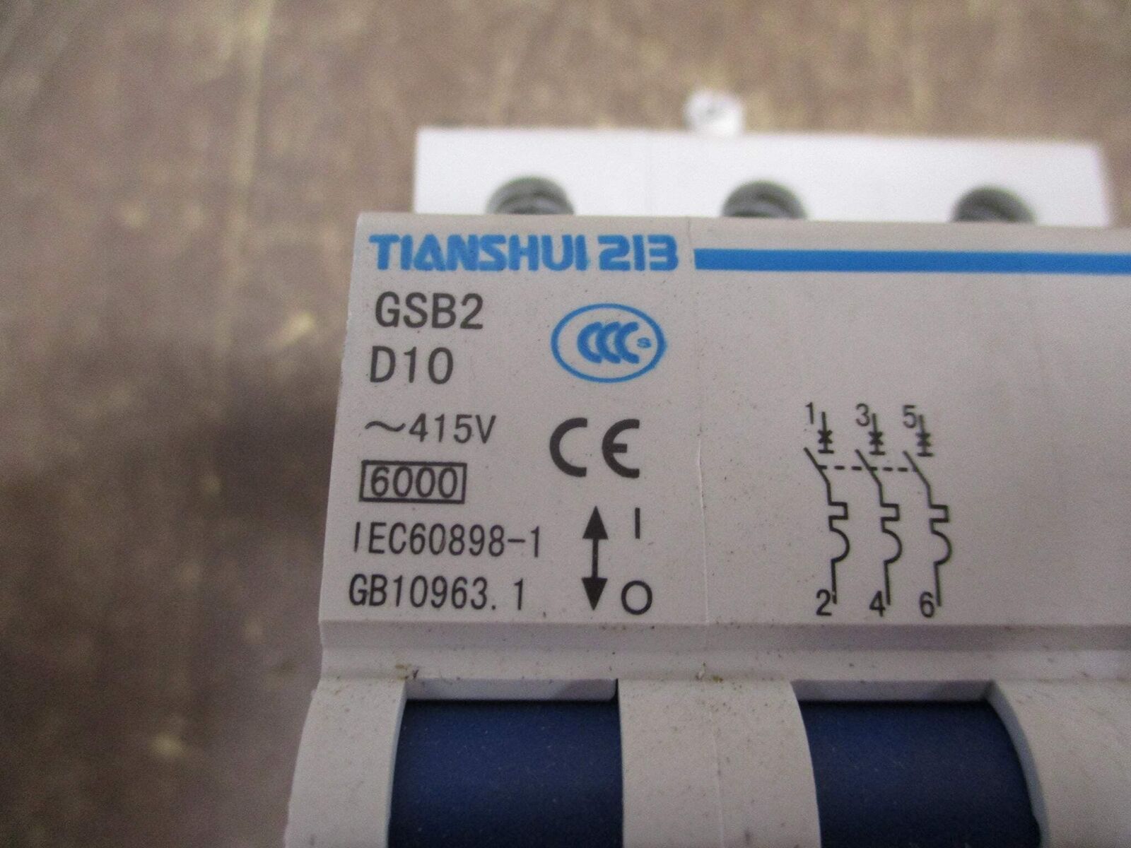 Tianshui 213 Circuit Breaker GSB2 D10 10A 415V 3P Used