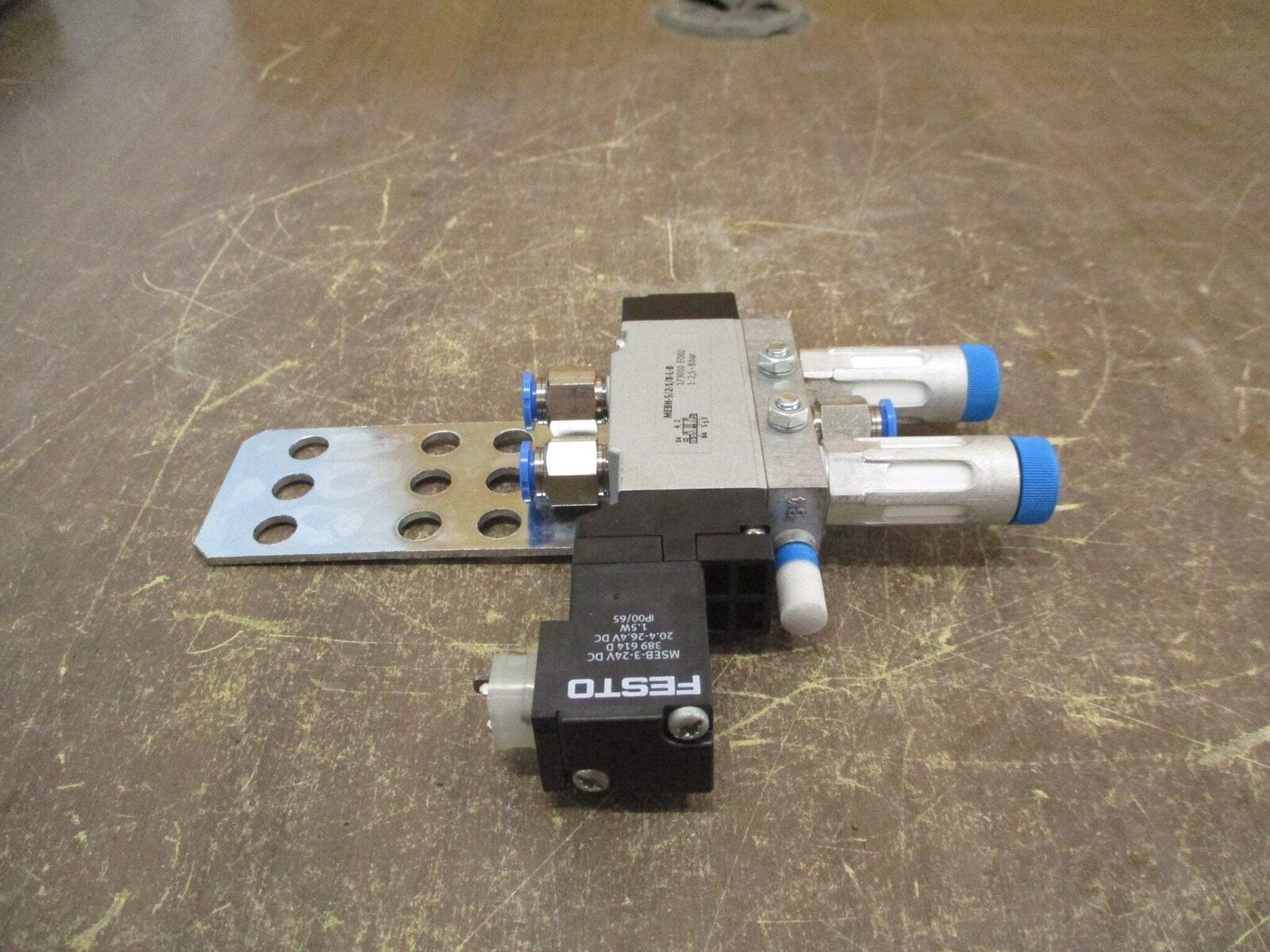 Festo Solenoid Valve MEBH-5/2-1/8-L-B 2.5-8 bar *No Box* New Surplus