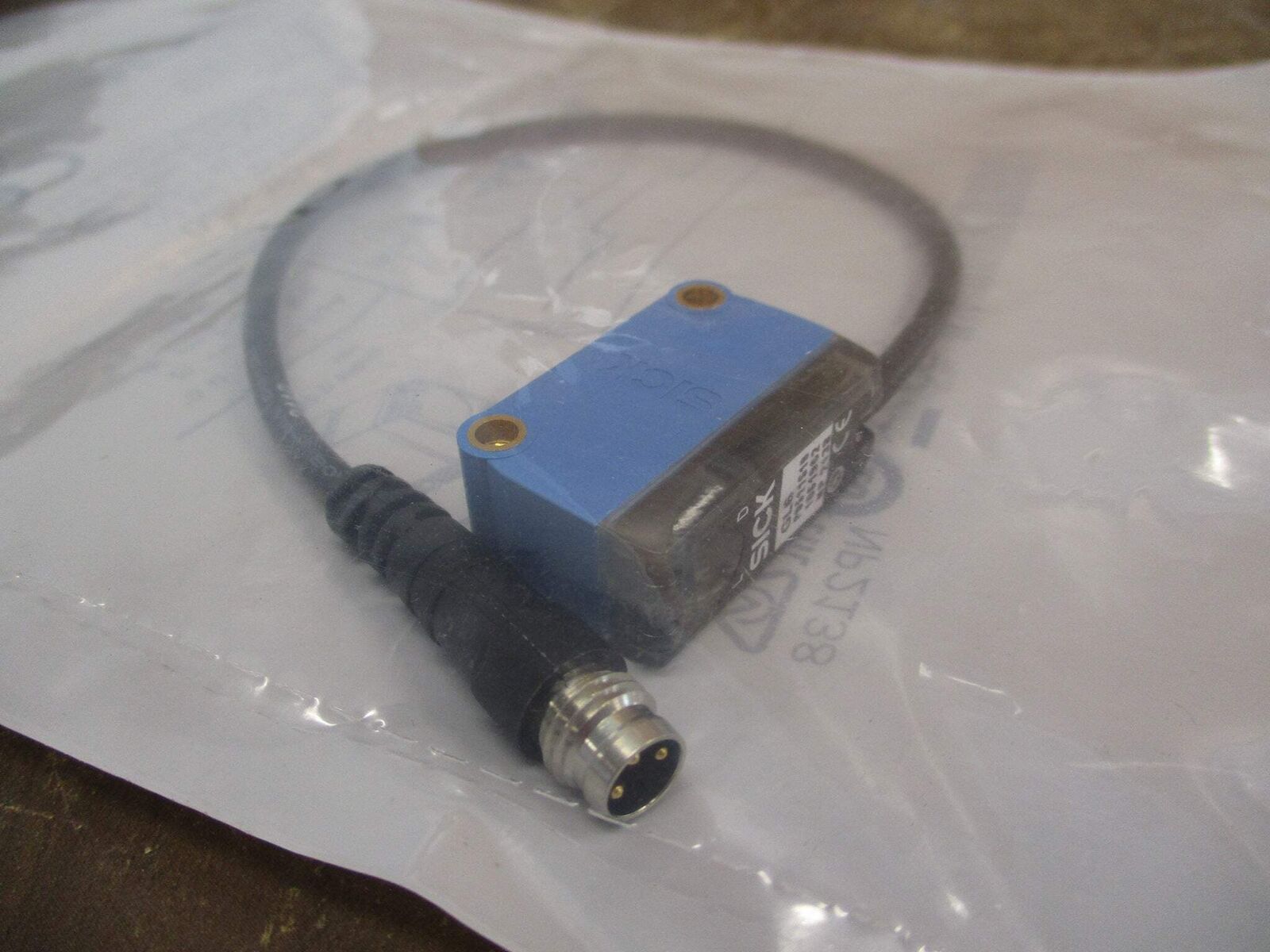 Sick Photoelectric Sensor GL6-P0511S19 10-30VDC New Surplus