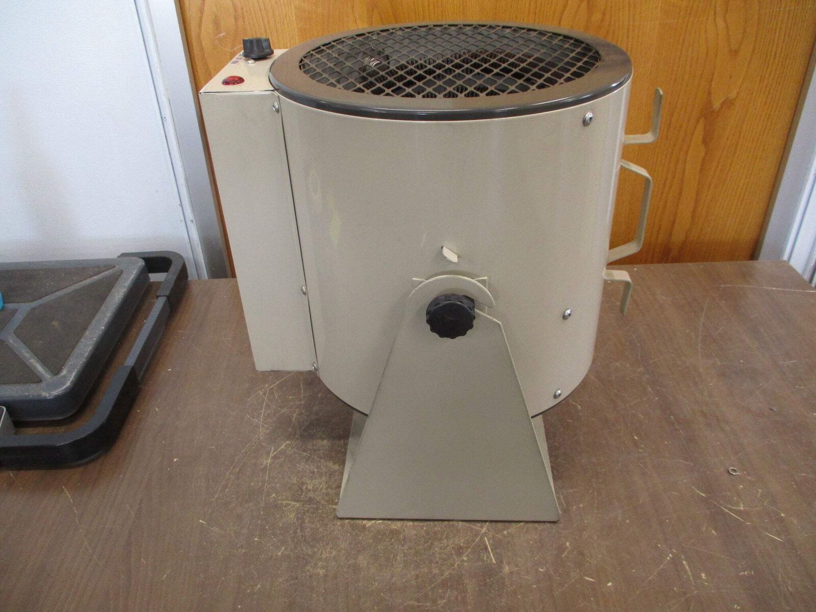 TPI Fan-Forced Portable Heater HF686TC 240/208V 60Hz 5600/4200W Used