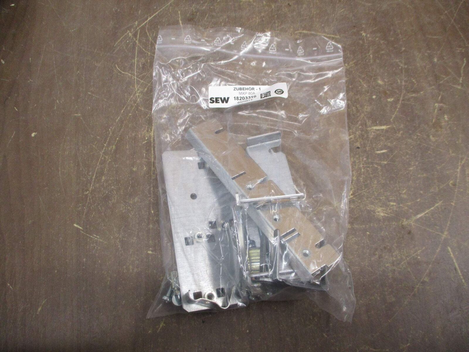 Sew-Eurodrive Accessory Kit 18203310 New Surplus