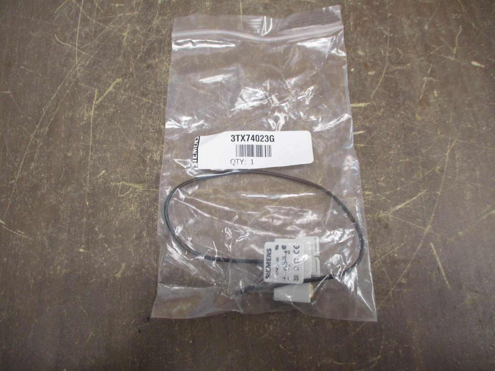Siemens Surge Suppressor 3TX74023G New Surplus