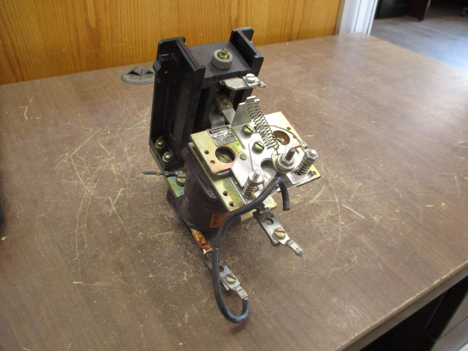 Westinghouse Type AV Relay 32A1528G06 Used