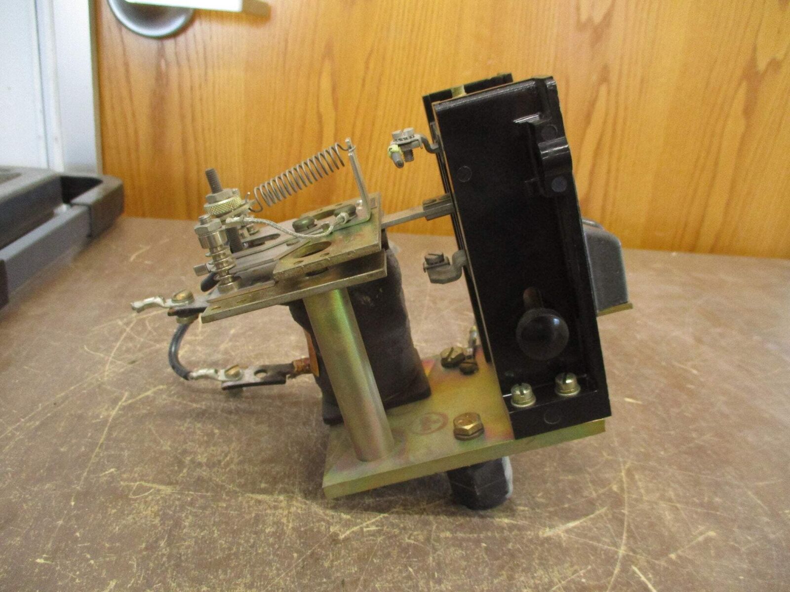 Westinghouse Type AV Relay 32A1528G06 Used