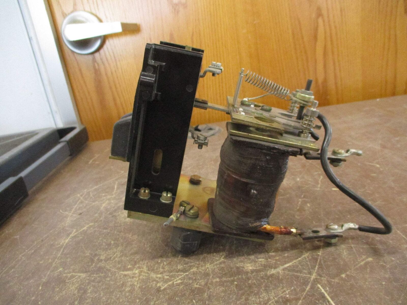 Westinghouse Type AV Relay 32A1528G06 Used