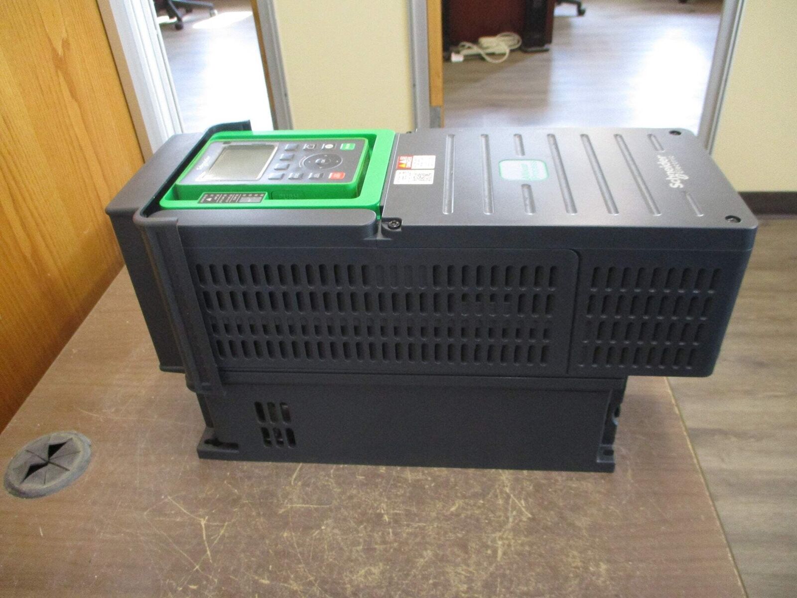 Schneider Electric Altivar 630 AC Drive ATV630U75N4 10HP 3Ph w/ Keypad Used