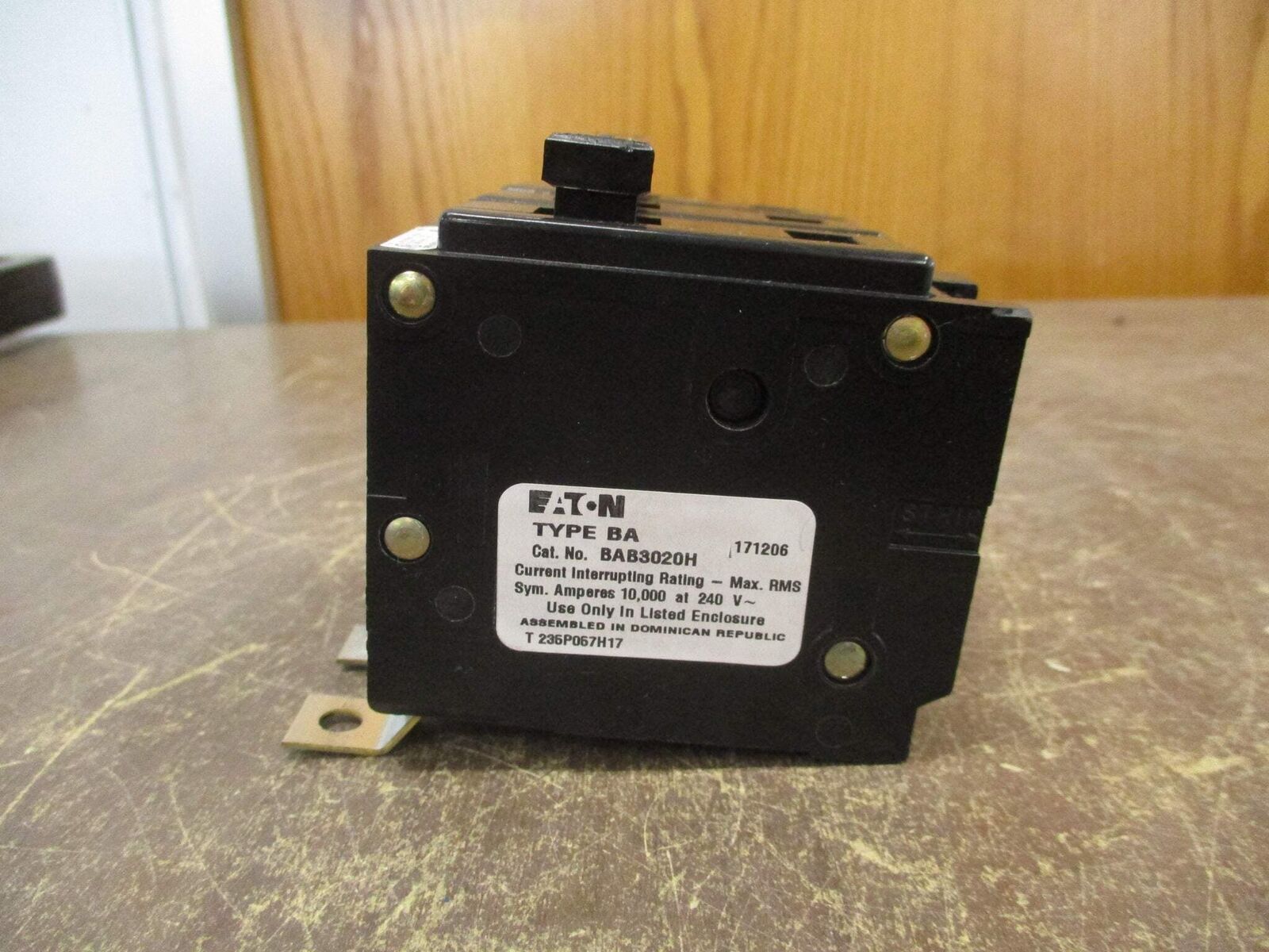 Eaton Type BA Circuit Breaker BAB3020H 20A 240V 3P Used