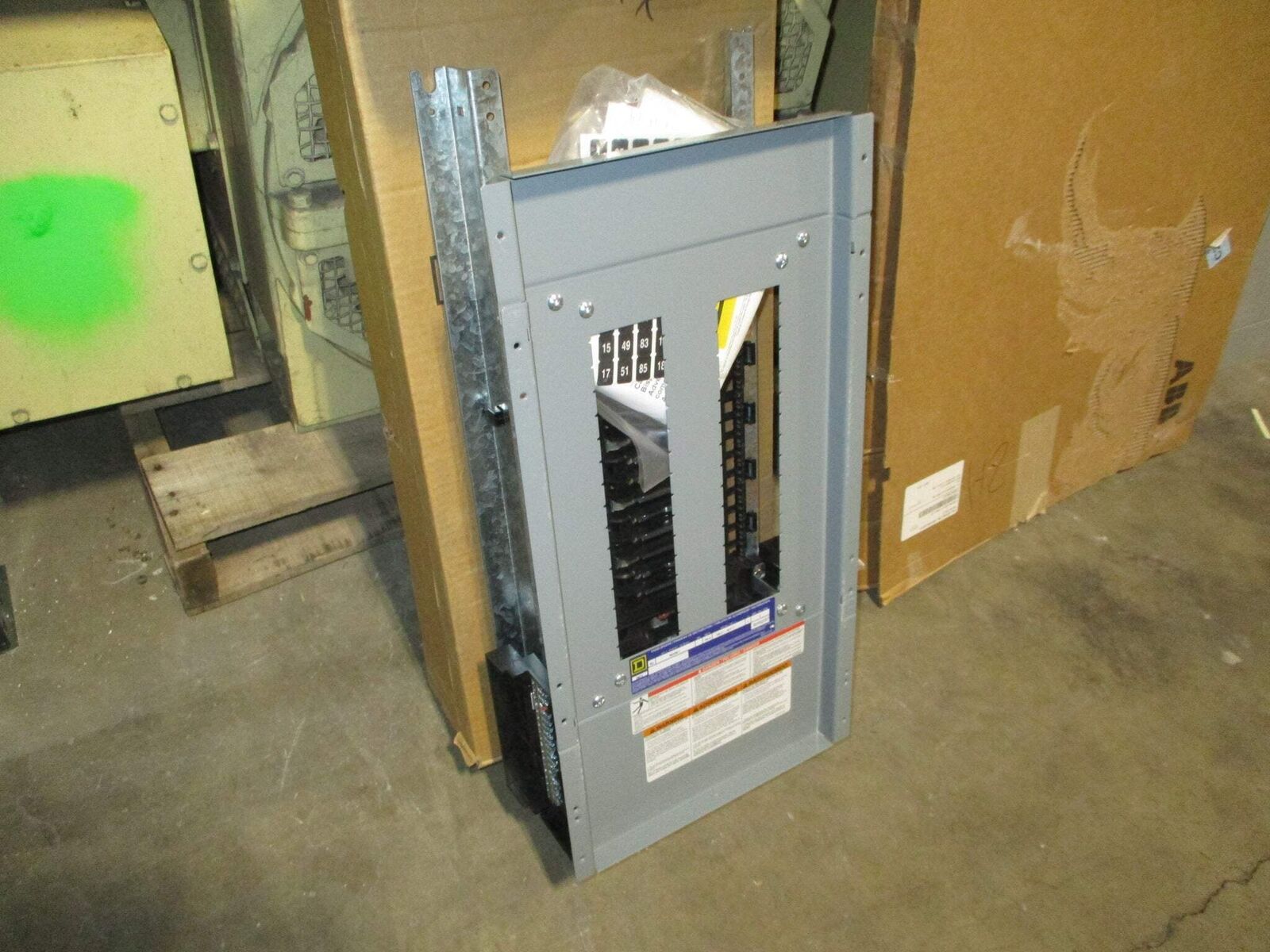 Square D NQ Panelboard Interior NQ430L1 100A 240V 3Ph 4W 30-Slot New Surplus