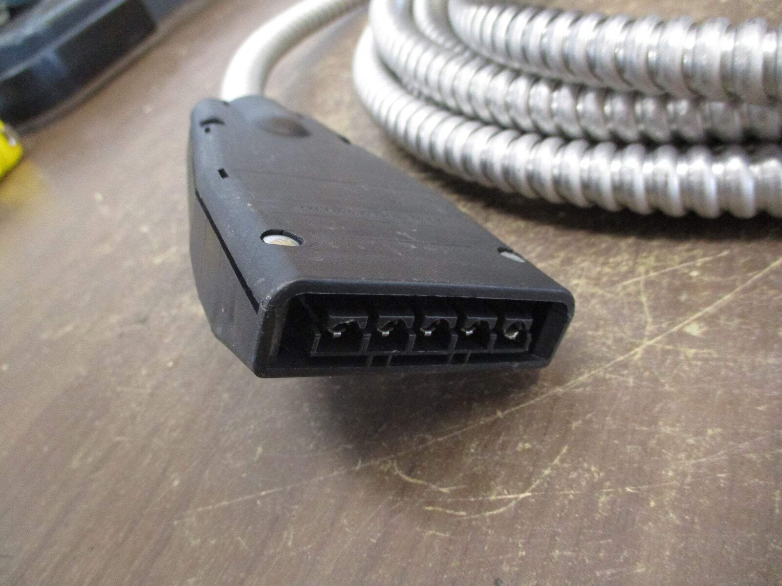 Reloc OnePass 2-Port Cable OC2 277 12/4G 21 Used