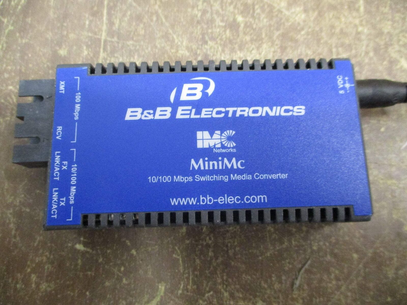 B&B Electronics Minimc 10/100mbps Switching Media Converter 855-10623 Used