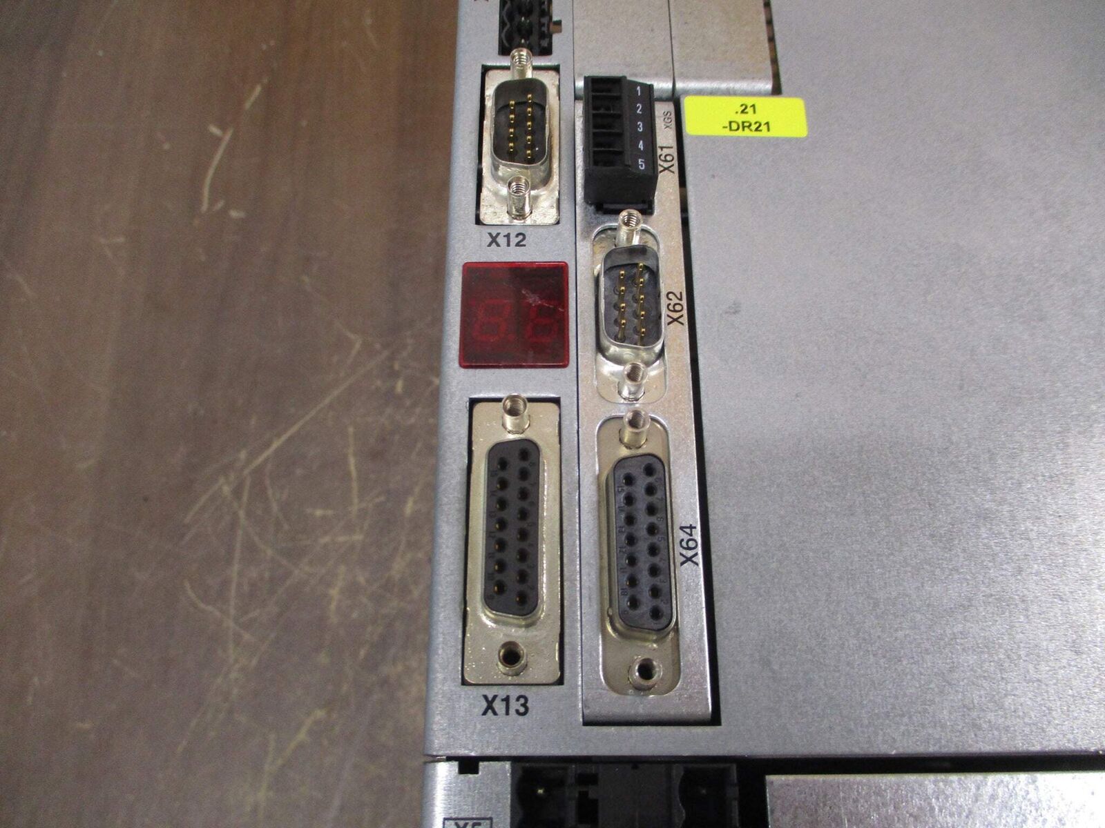 Sew-Eurodrive Moviaxis Servo Drive Axis Module MXA81A-064-503-00/F/XGS11A Used