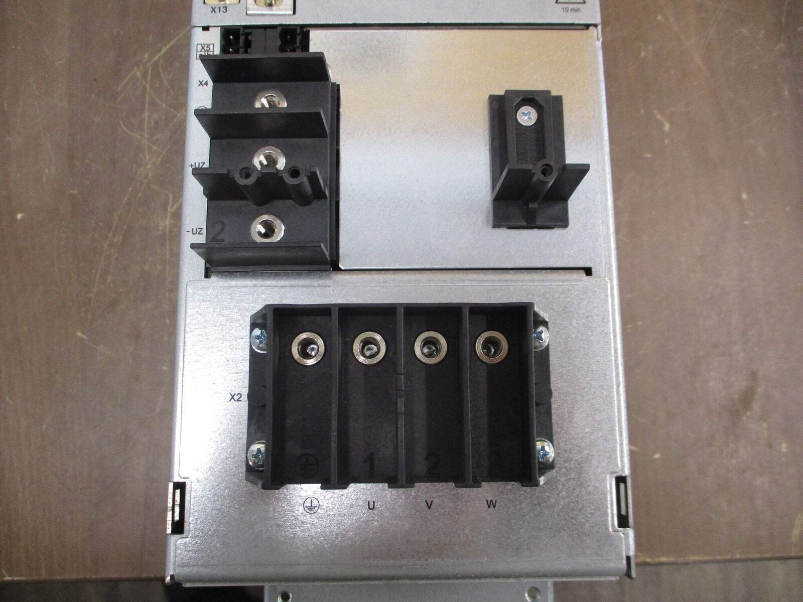 Sew-Eurodrive Moviaxis Servo Drive Axis Module MXA81A-064-503-00/F/XGS11A Used