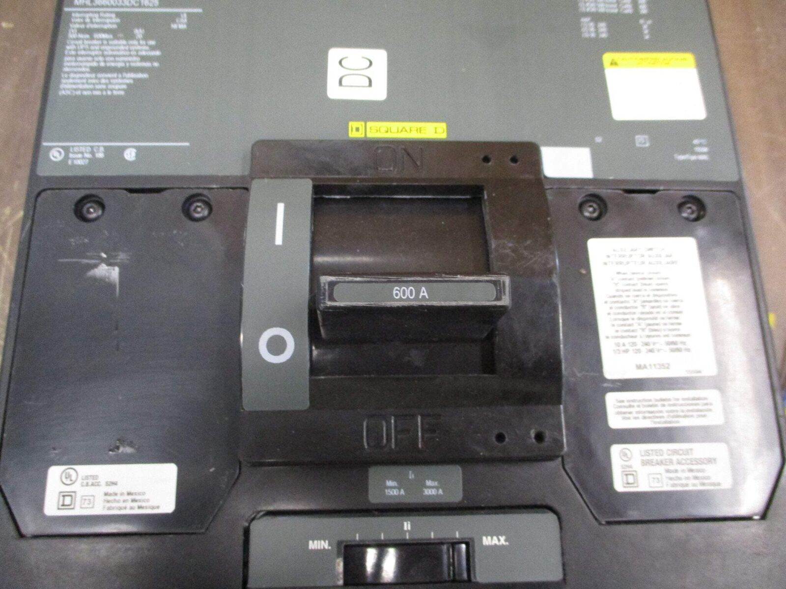 Square D DC Breaker Disconnect MHL3660033DC1426 600A 600VDC Used