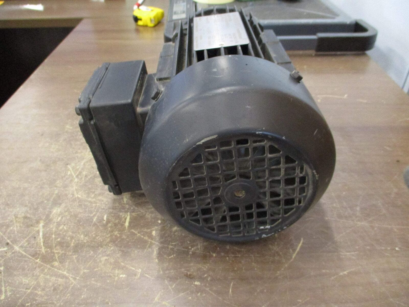 Sew-Eurodrive Motor RF27 DT80K4 3/4HP 1800RPM 277/480V 2.40/1.38A 3Ph 60Hz Used