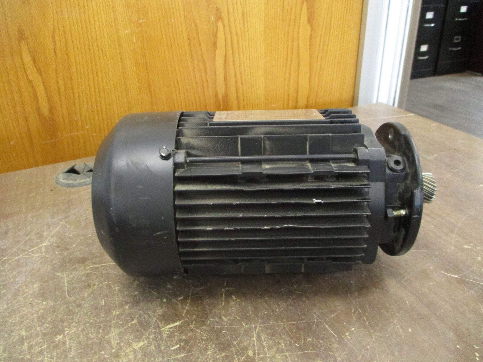 Sew-Eurodrive Motor RF27 DT80K4 3/4HP 1800RPM 277/480V 2.40/1.38A 3Ph 60Hz Used