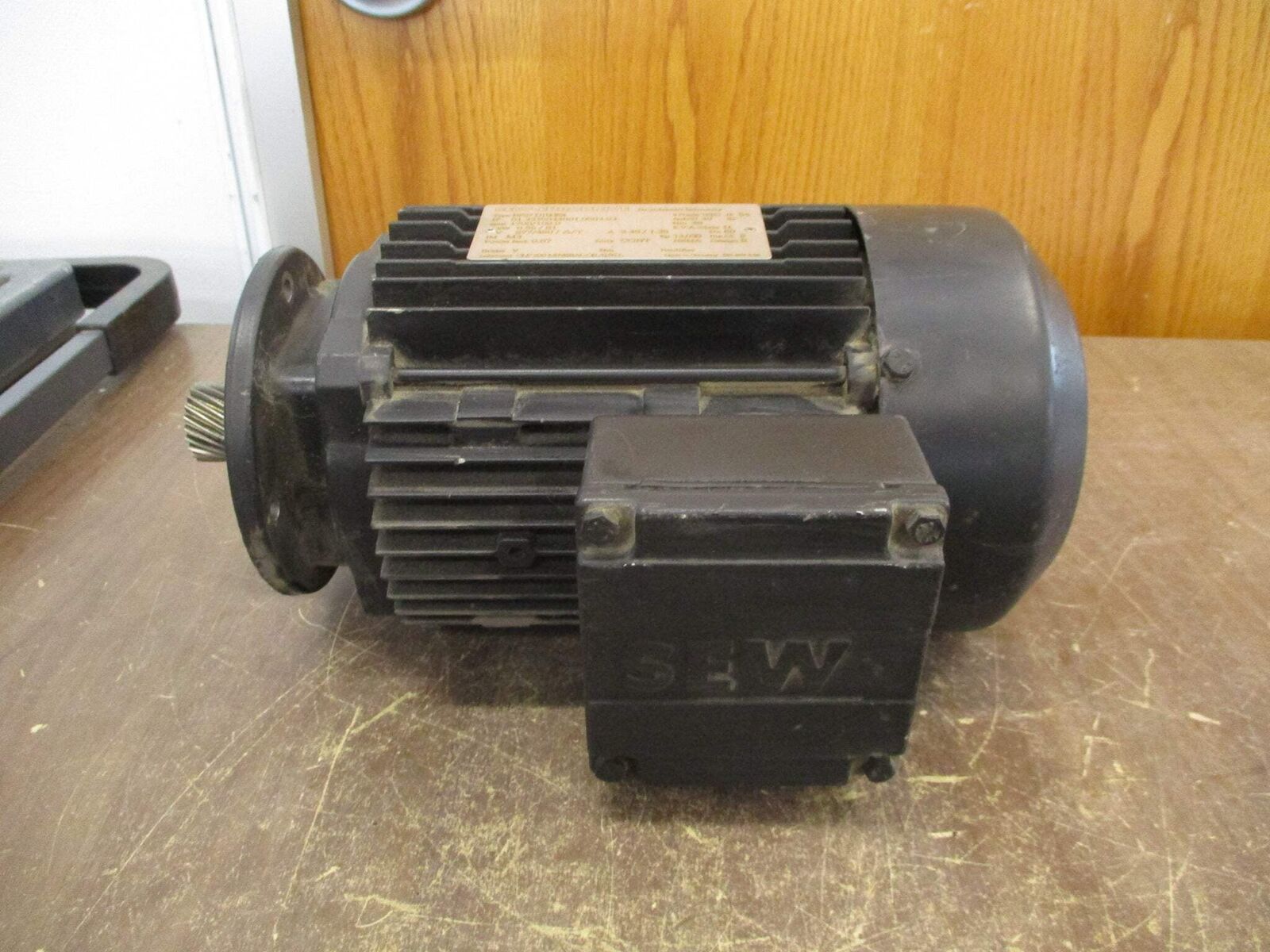 Sew-Eurodrive Motor RF27 DT80K4 3/4HP 1800RPM 277/480V 2.40/1.38A 3Ph 60Hz Used