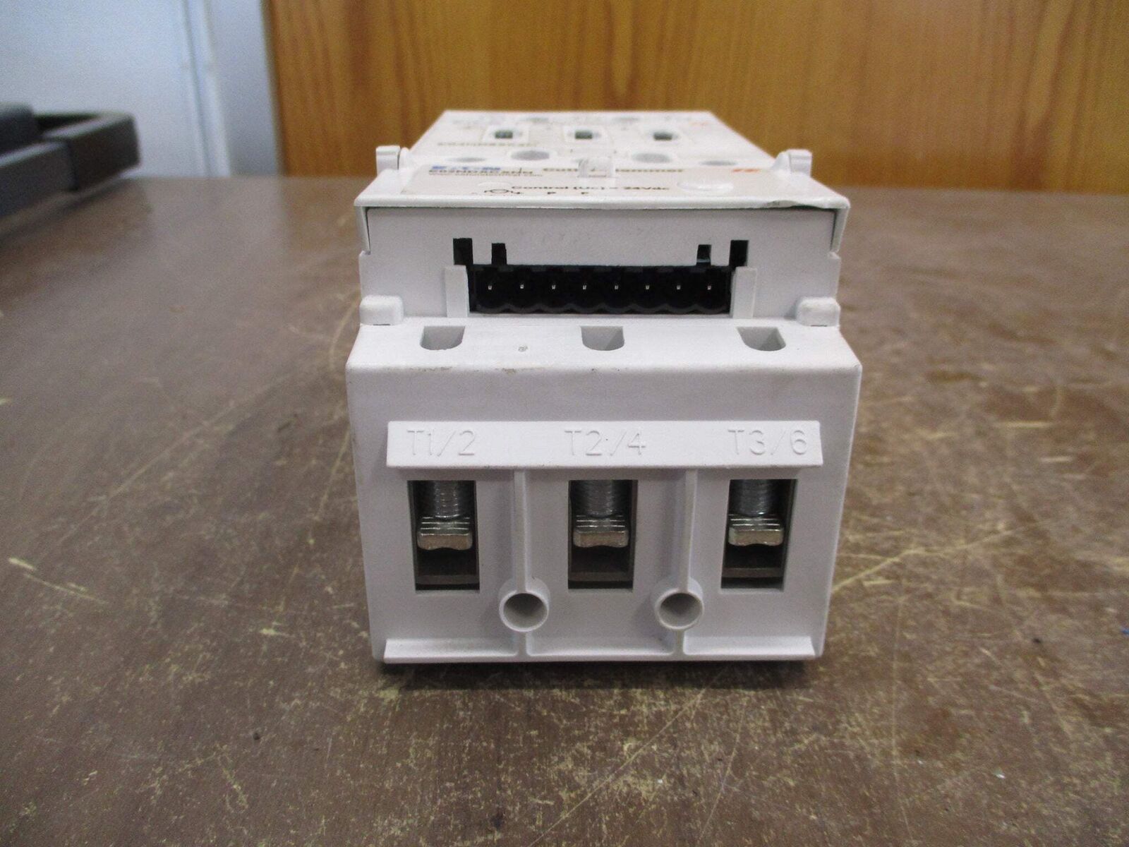 Eaton Contactor E04ND85X3N 24VDC Coil 85A 600V Used