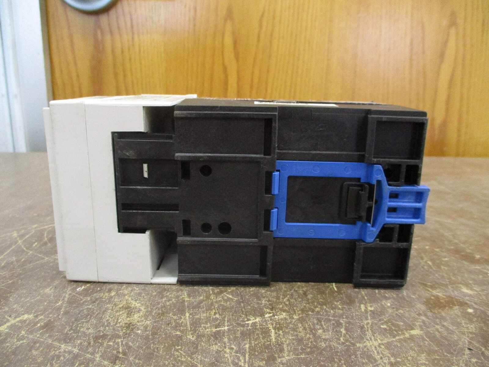 Eaton Contactor E04ND85X3N 24VDC Coil 85A 600V Used