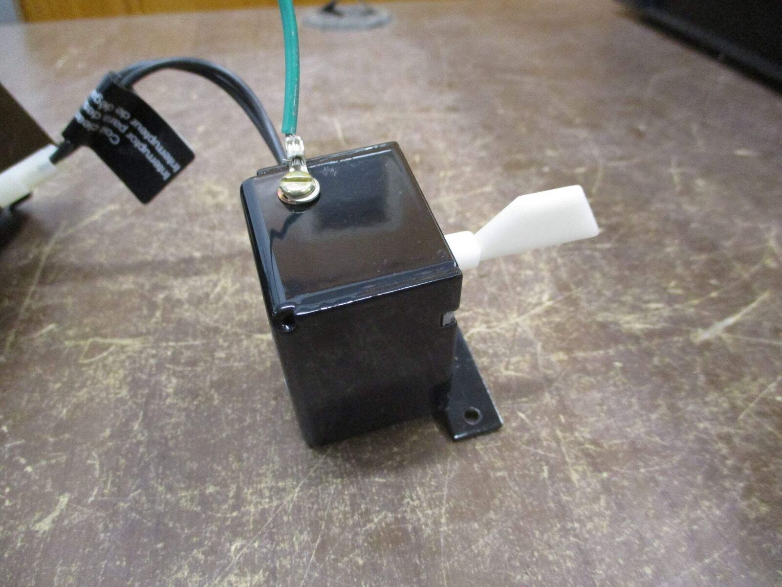 Square D Shunt Trip PA11027 24VDC 1.65A Used