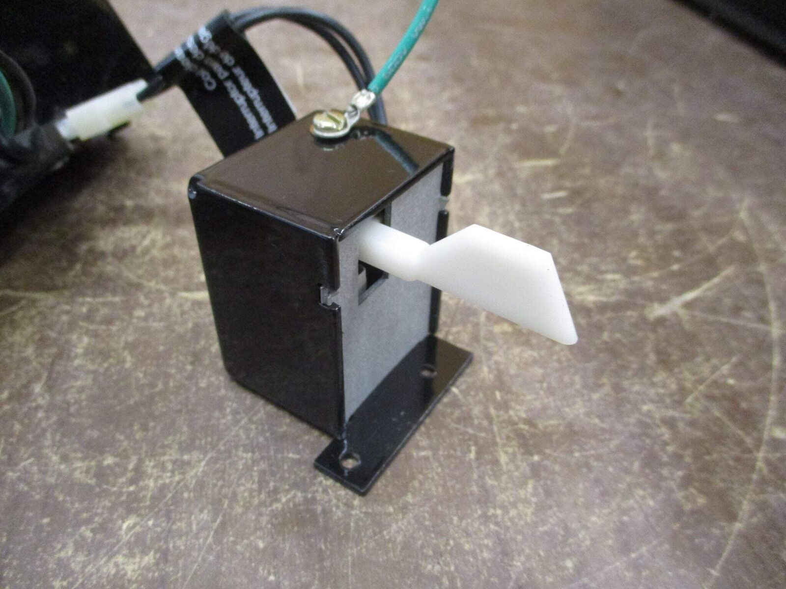 Square D Shunt Trip PA11027 24VDC 1.65A Used