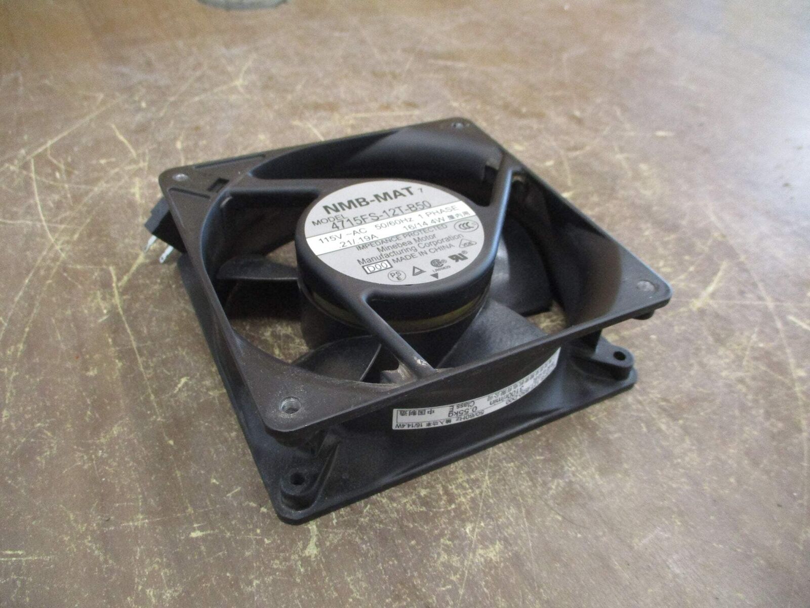 Minebea NMB-MAT Axial Fan 4715FS-12T-B50 115V 0.21/0.19A 50/60Hz 1Ph 16/14.4W