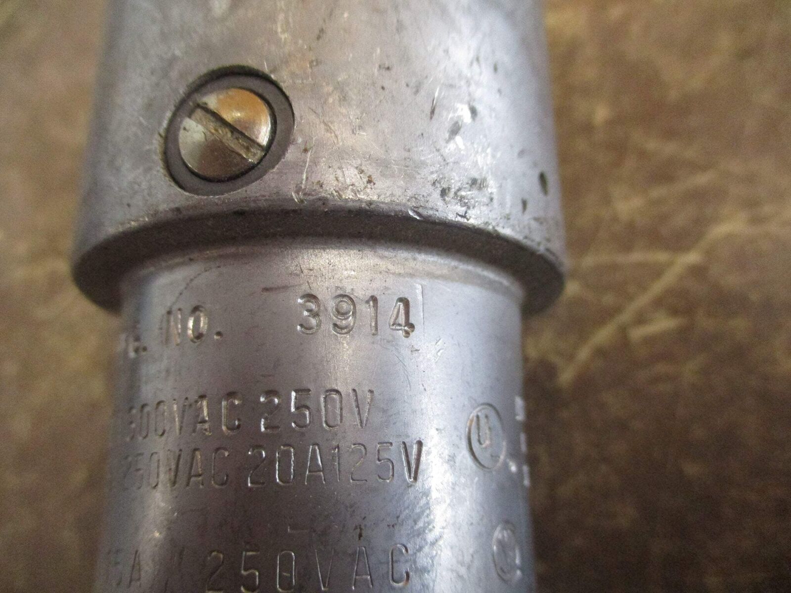 Russellstoll Receptacle 3914 15A 250/600V 4P Used