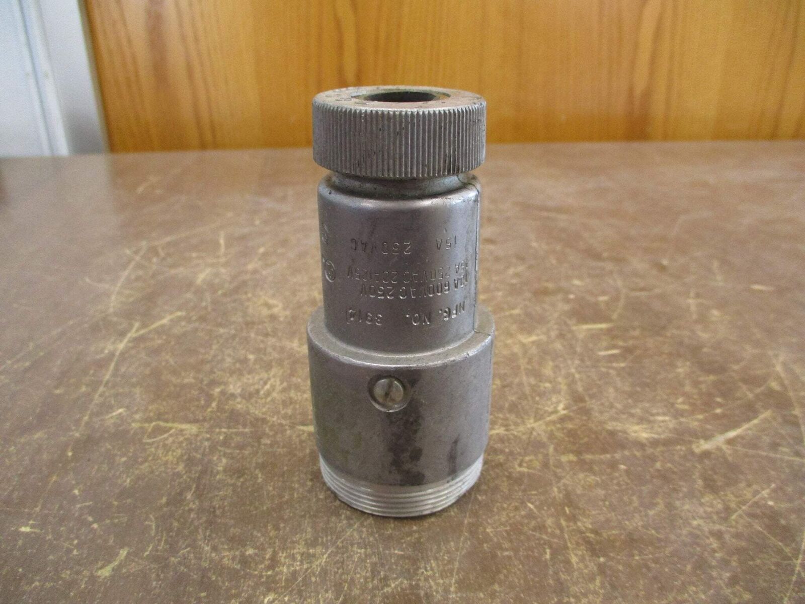 Russellstoll Receptacle 3914 15A 250/600V 4P Used.